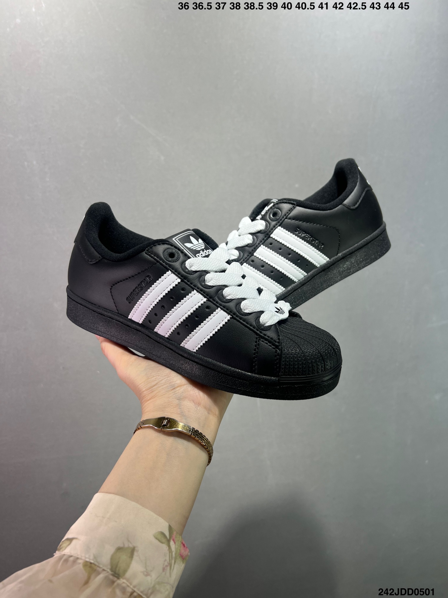 Adidas Originals Superstar II: Classic Low-Top Sneakers for Everyday Style 4 i1746028386450 9850 0 7