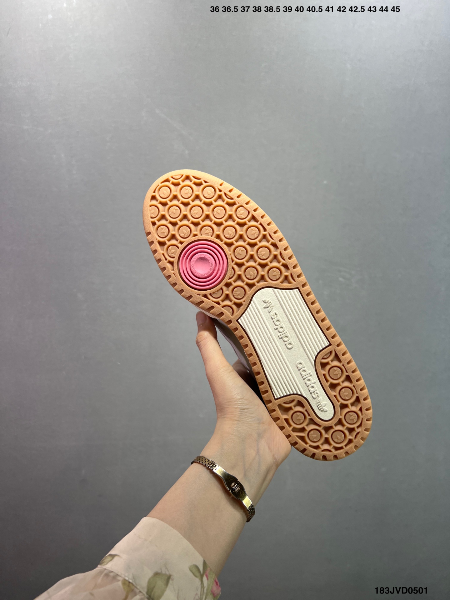 Adidas Forum 84 Low: Retro Style Meets Modern Comfort in Versatile Sneakers 8 i1746030698844 5105 0 6