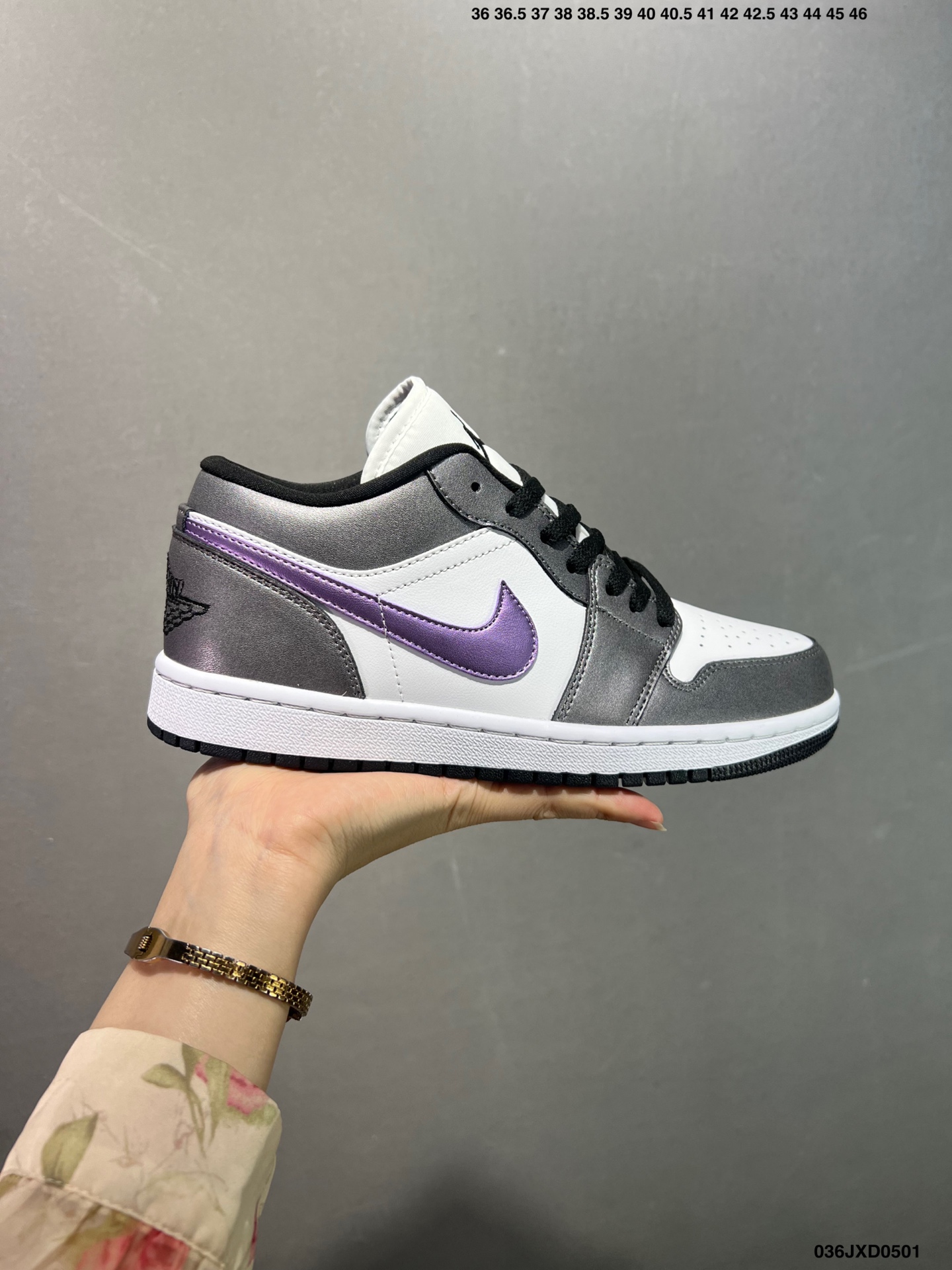Air Jordan 1 Low Purple/Grey: Iconic Style, Unbeatable Comfort 2 i1746030781993 781 0 0