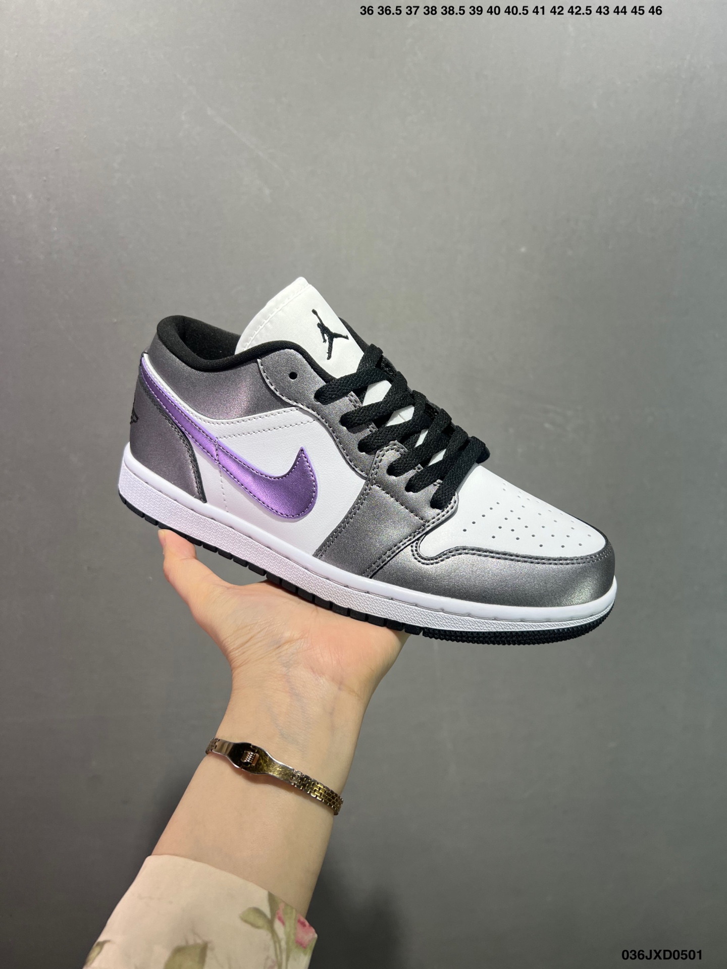 Air Jordan 1 Low Purple/Grey: Iconic Style, Unbeatable Comfort 3 i1746030784042 2336 0 1