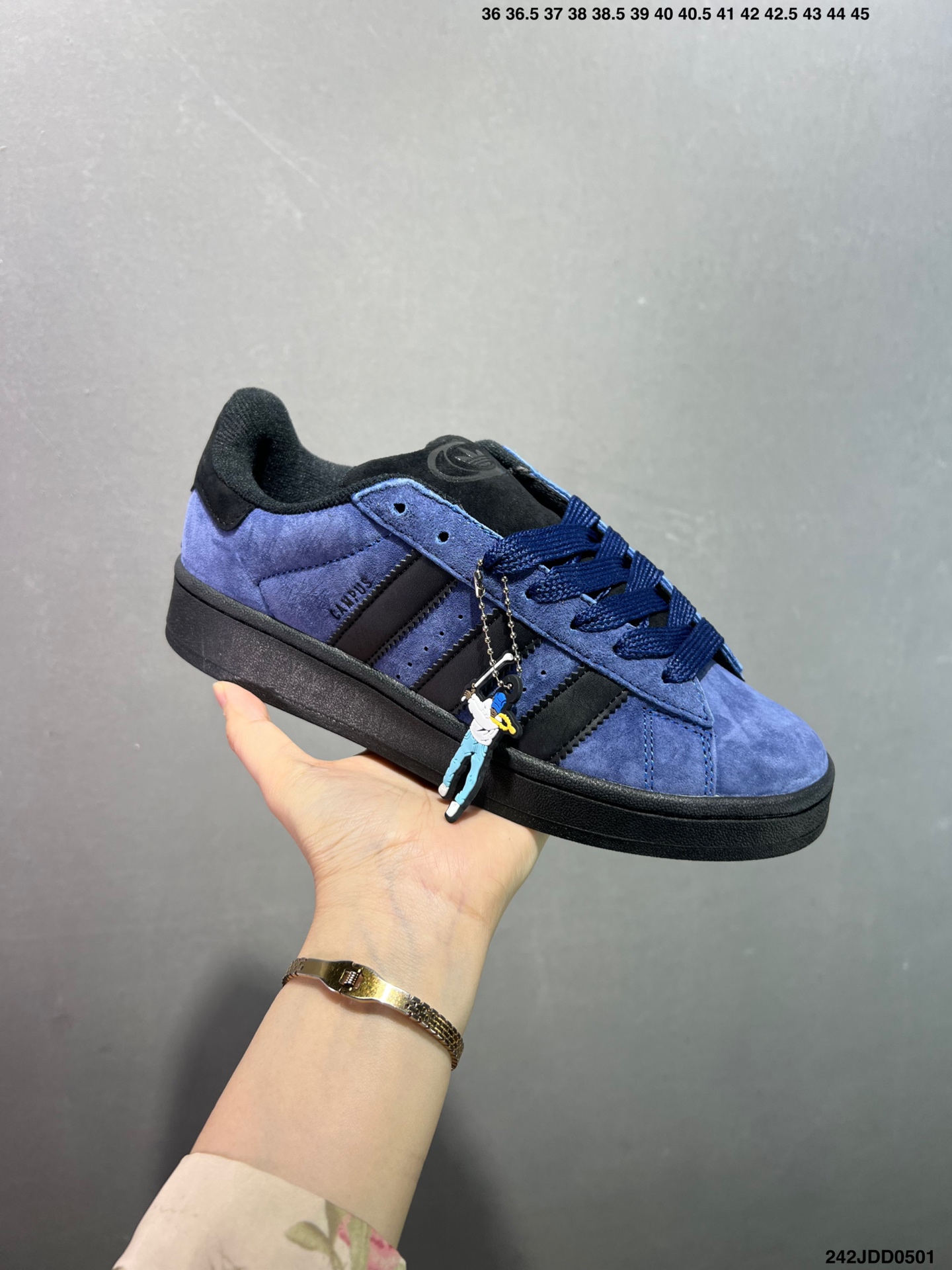 Adidas Originals Campus 00s Retro Low-Top Sneakers - Style & Comfort 3 i1746030858425 2032 0 1