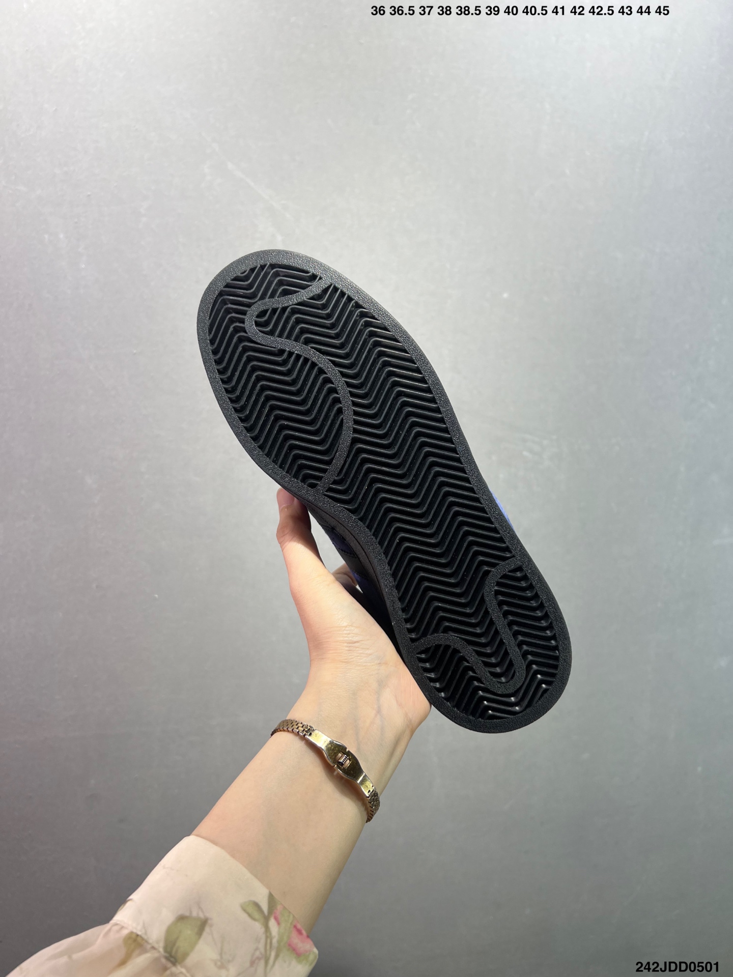 Adidas Originals Campus 00s Retro Low-Top Sneakers - Style & Comfort 8 i1746030858425 7154 0 6