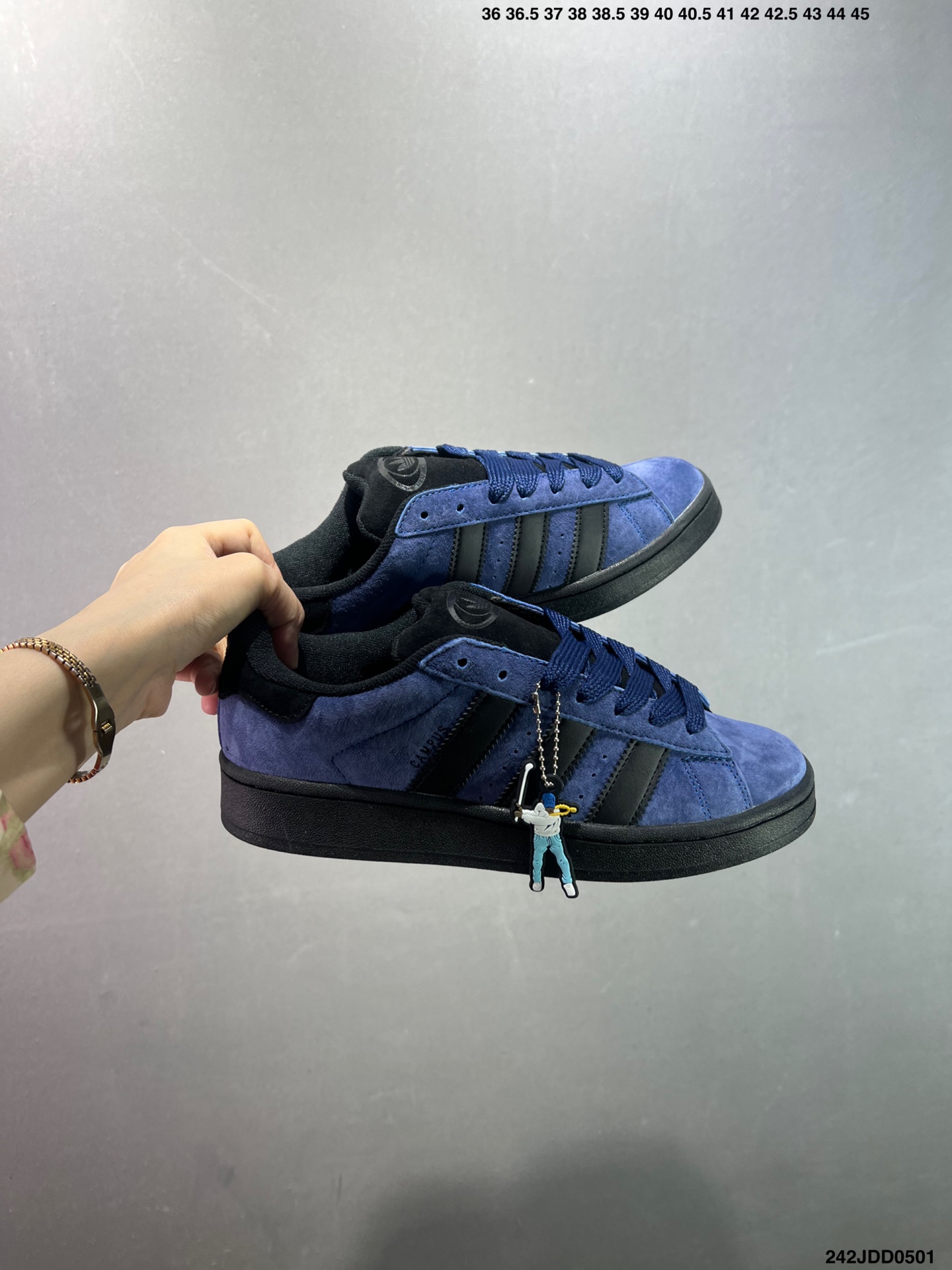 Adidas Originals Campus 00s Retro Low-Top Sneakers - Style & Comfort 10 i1746030861351 4571 0 8