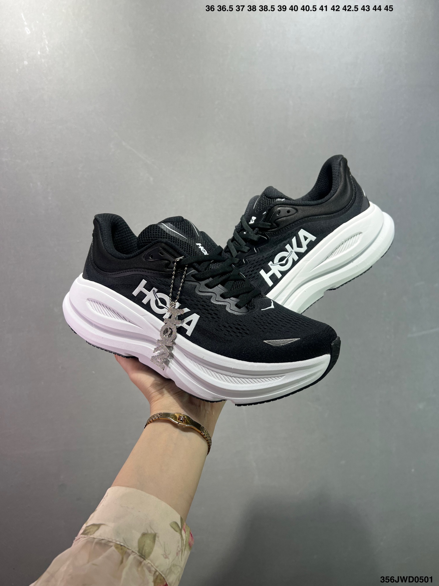 Hoka One One Bondi 9 Running Shoes: Comfortable, Cushioned, and Durable 9 i1746031145230 2894 0 7