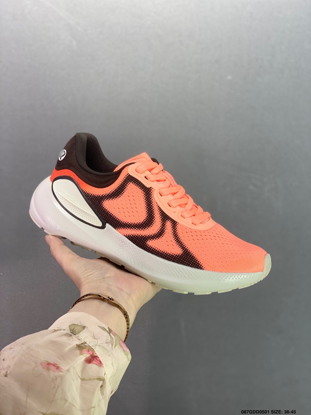 Lululemon Cityverse Sneaker: Lightweight, Cushioned & Stylish Walking Shoes 2 i1746032408036 6323 0 1