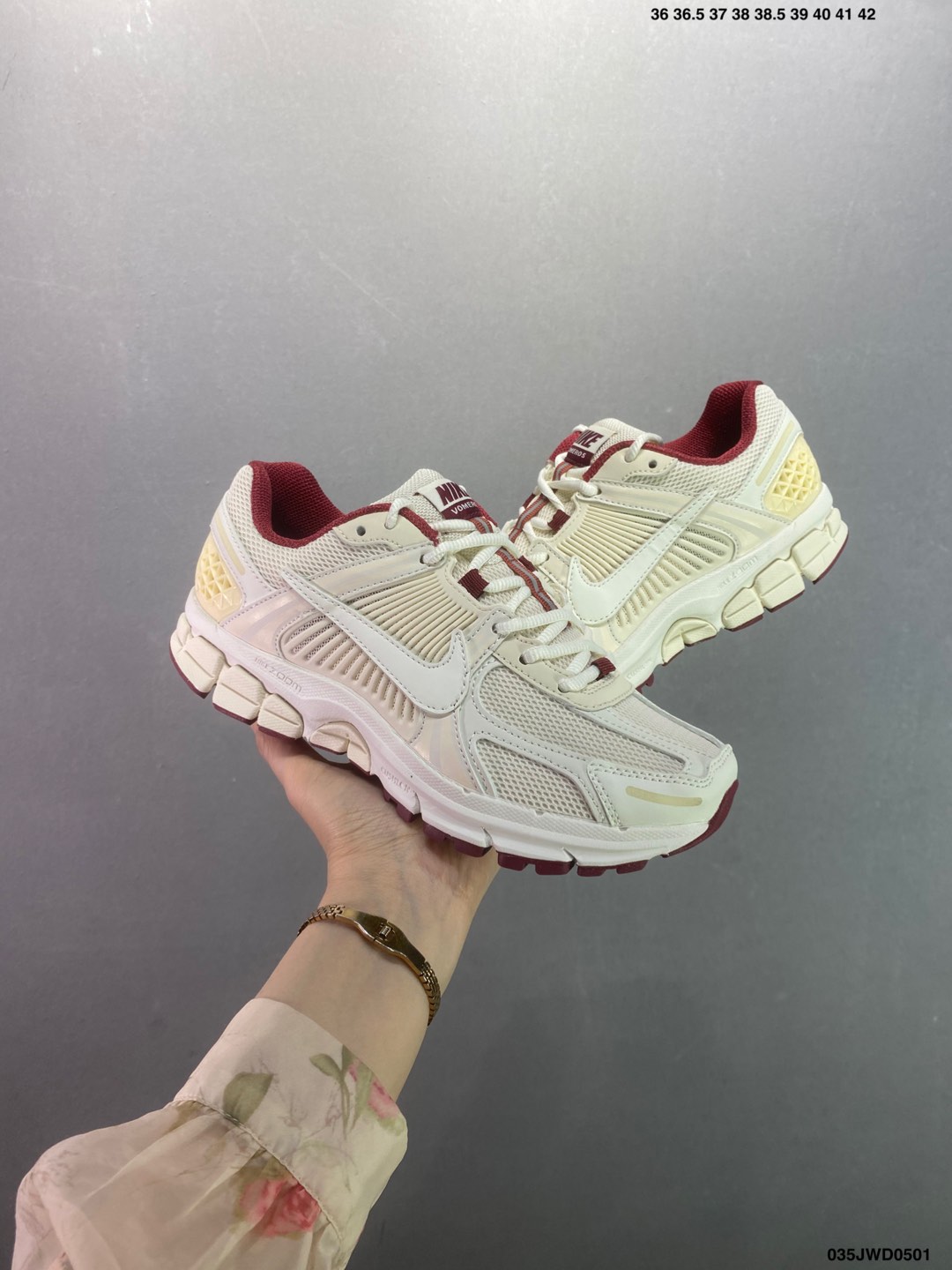 Nike Zoom Vomero 5 Retro Running Shoes, Comfortable and Stylish Sneakers 3 i1746032674982 8284 0 7