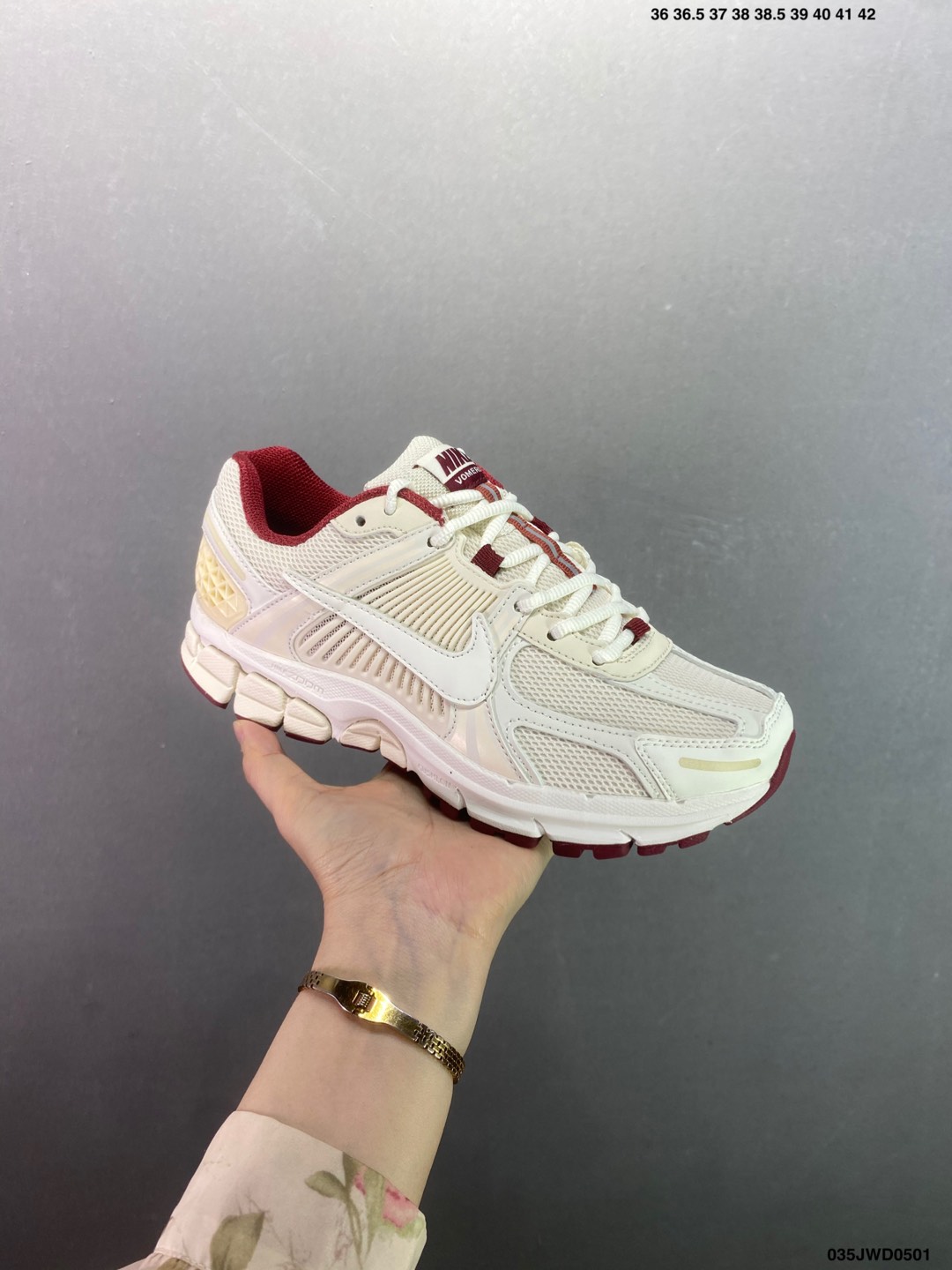 Nike Zoom Vomero 5 Retro Running Shoes, Comfortable and Stylish Sneakers 2 i1746032675107 9375 0 1