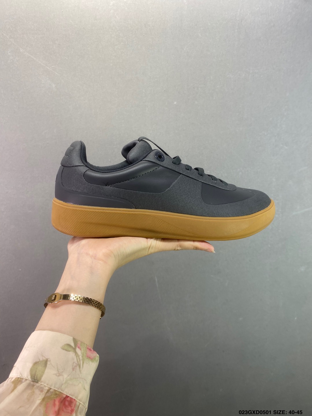 Lululemon Cityverse Sneaker: Low-Top, Minimalist Design, Comfortable & Durable 2 i1746033067415 6446 0 0