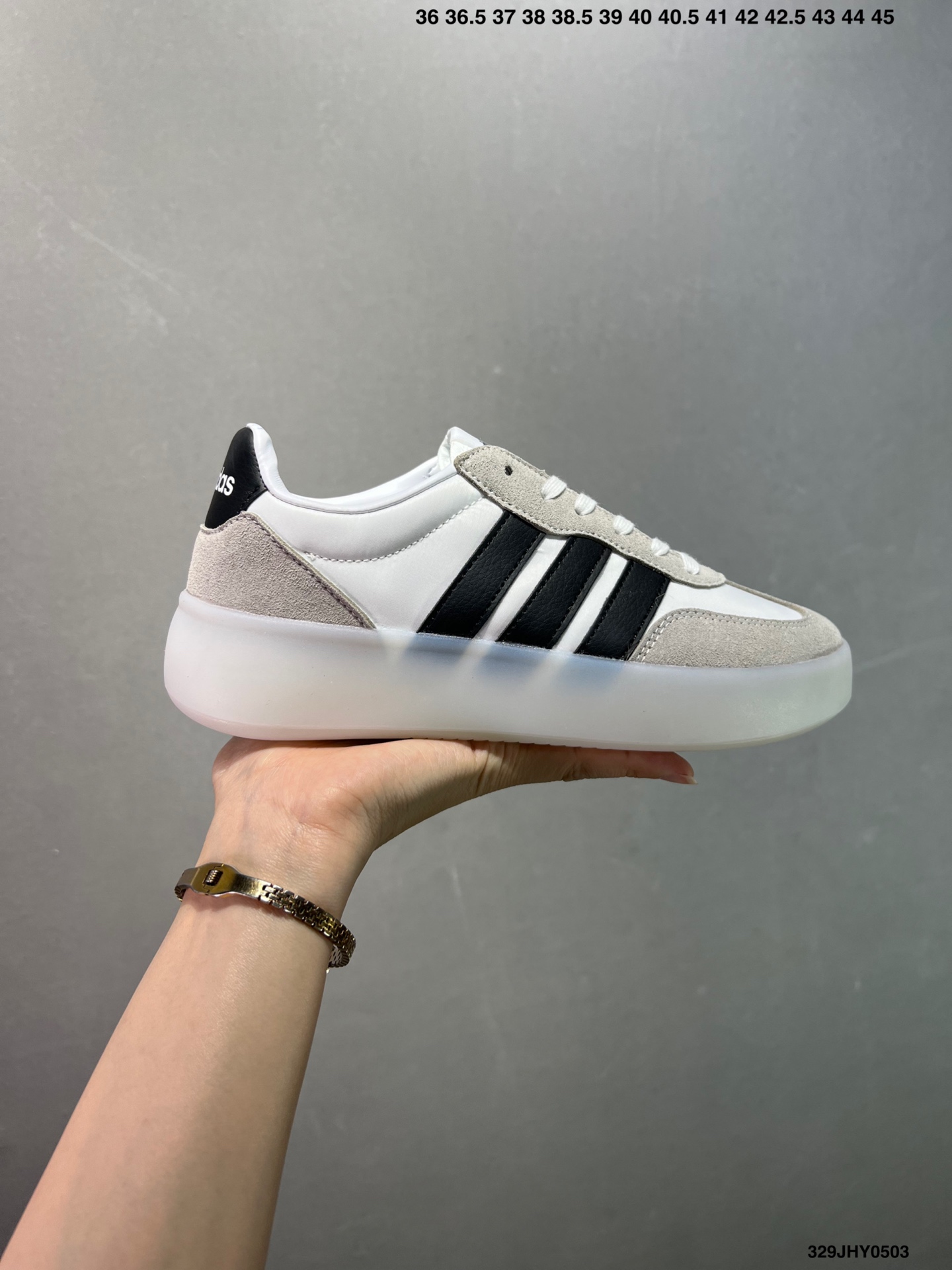 Adidas Barreda Decode Low-Top Sneakers - Comfortable & Shock-Absorbing 2 i1746201739610 6991 0 0
