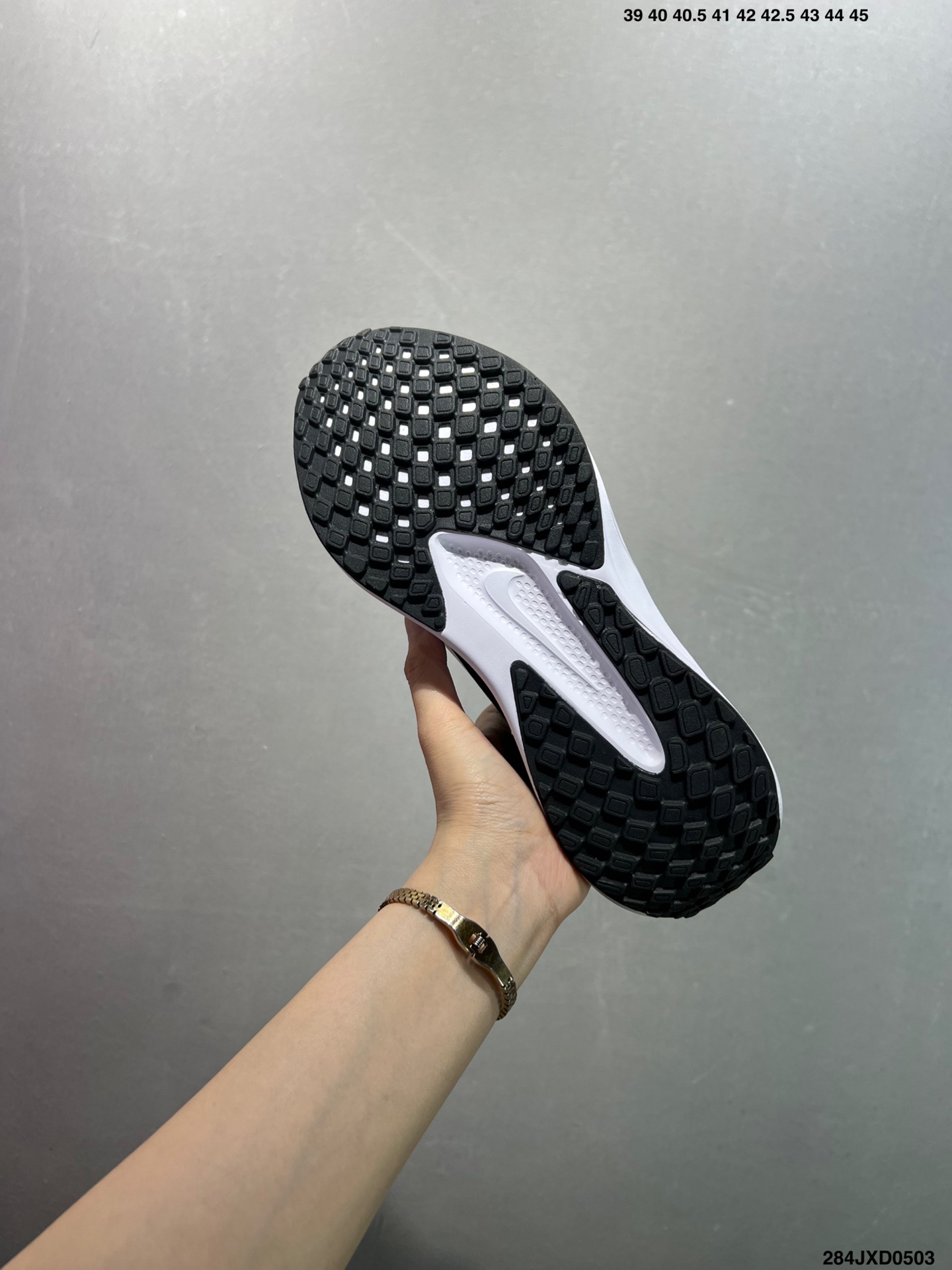 Nike Quest 6 Running Shoes - Breathable Mesh, Lightweight, and Comfortable 8 i1746202128942 5589 0 6