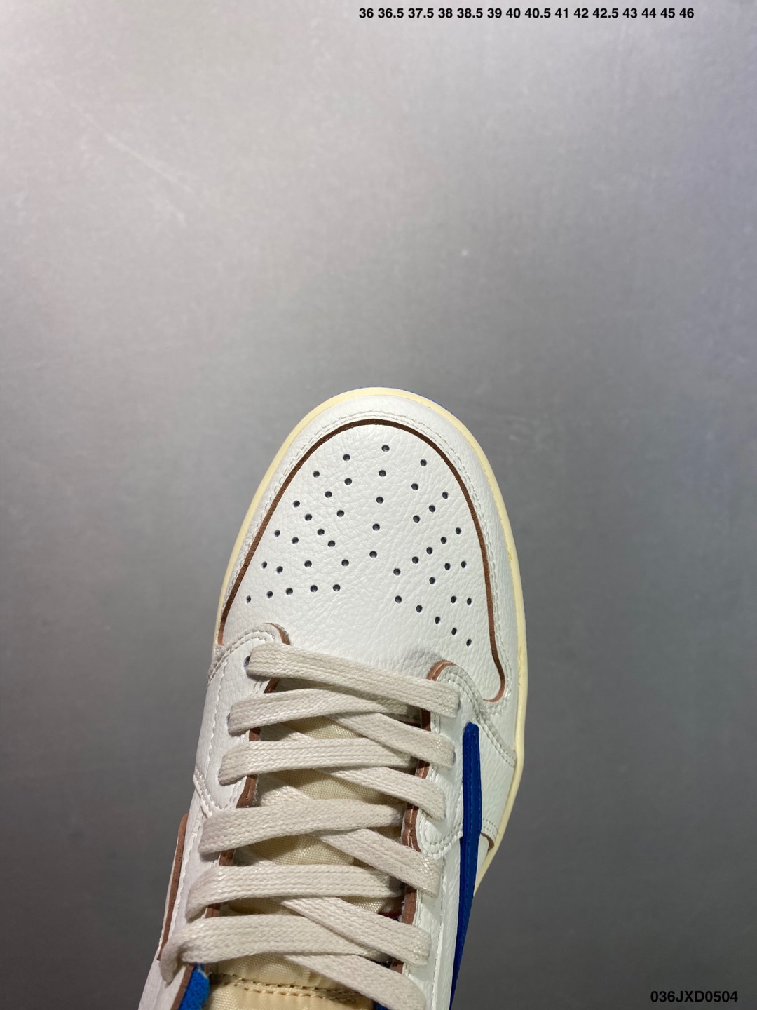 Air Jordan 1 Low Travis Scott Reverse Mocha Blue Sneakers 6 i1746289908377 821 0 4