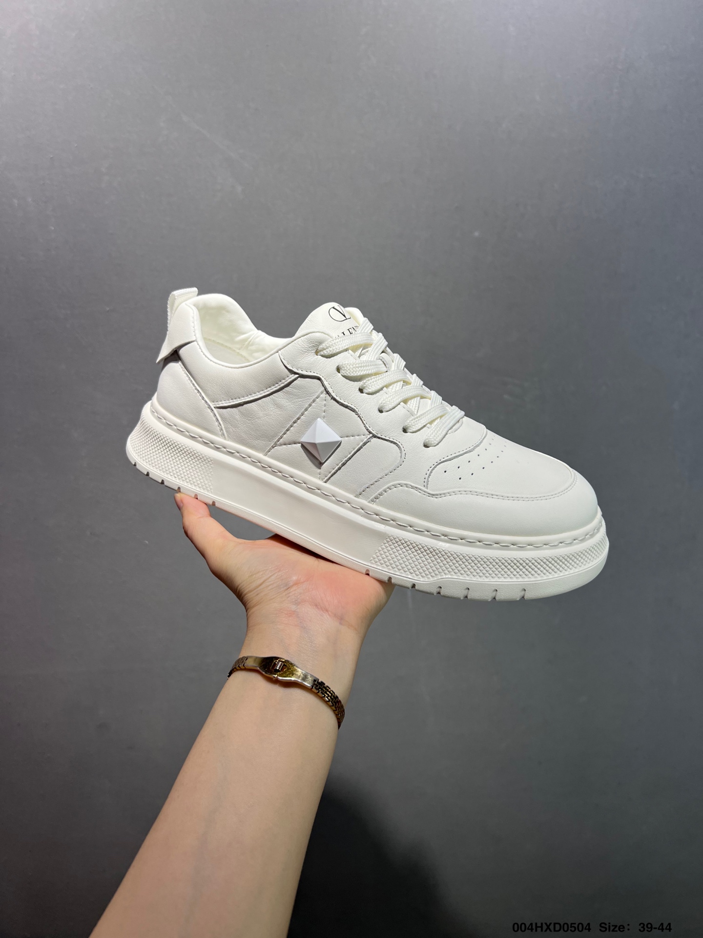 Valentino Rockstud Untitled White Leather Sneakers,Low-Top Casual Shoes 2 i1746375948342 2784 0 1