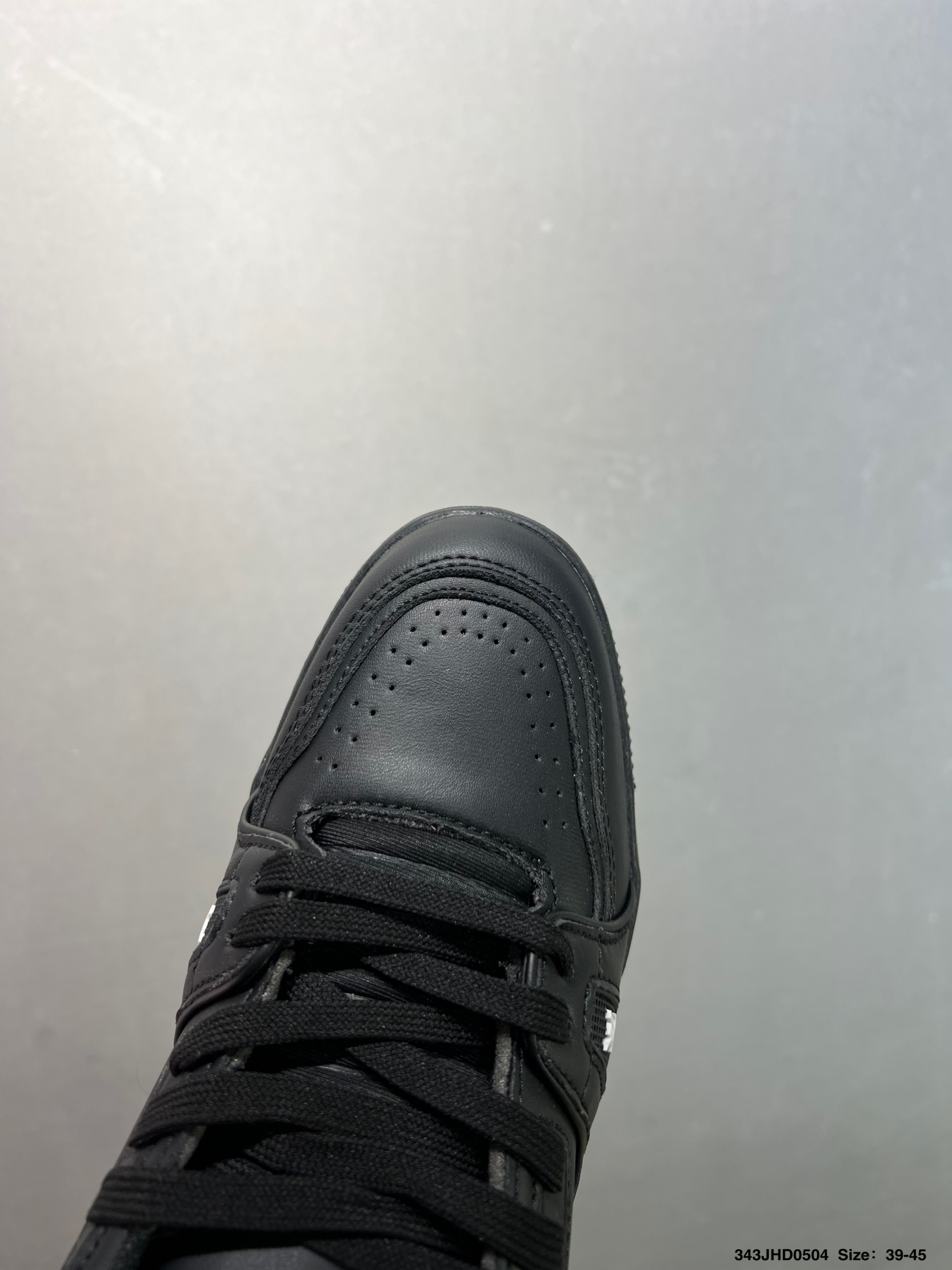 Louis Vuitton Trainer Sneakers: Latest Design, Premium Comfort, Various Sizes 6 i1746376843253 8408 0 4