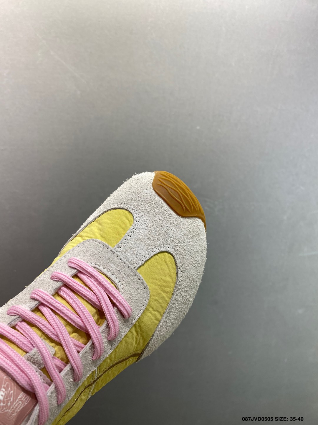 Gucci CC Women's Vintage-Inspired Trainer Sneakers - Comfortable & Stylish 6 i1746378594665 4082 0 4