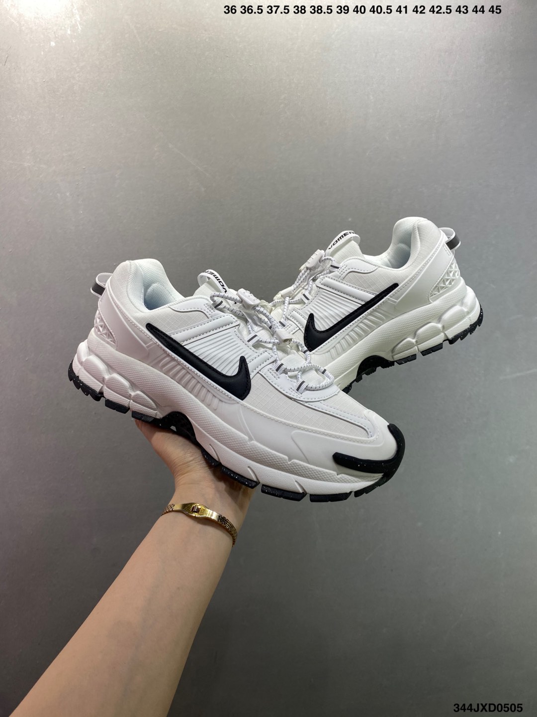 Nike Zoom Vomero 5 Roam Marathon Retro Running Shoes - FV2295-400 9 i1746378732097 8810 0 7