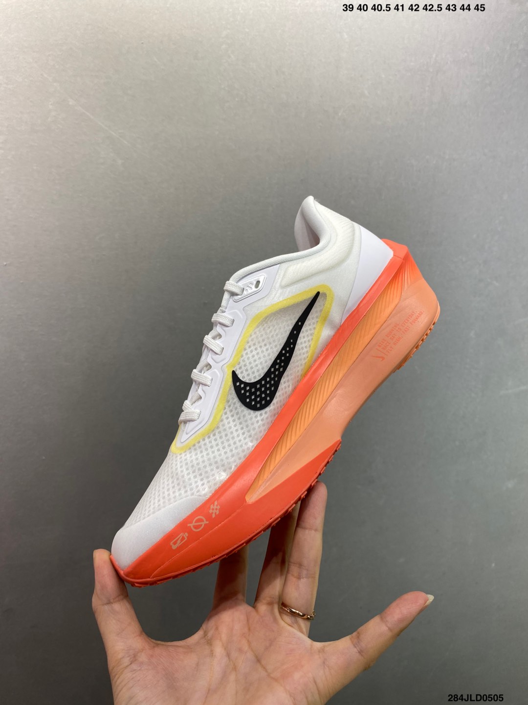 Nike Zoom Fly 6: React Foam Lightweight Running Shoes - Enhanced Comfort 4 i1746379721156 3243 0 2