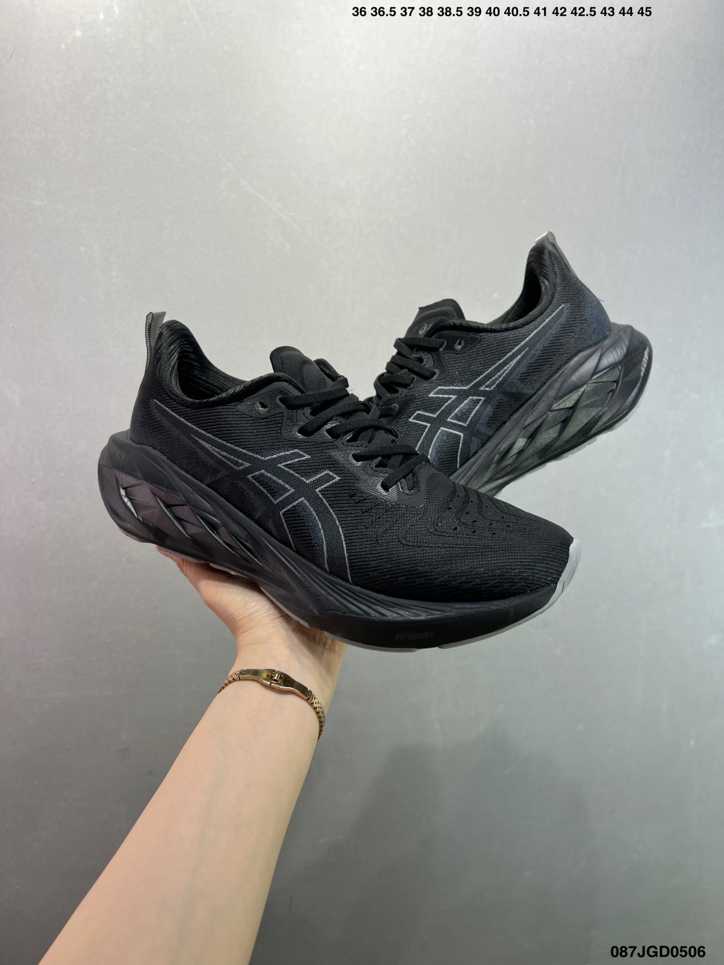 Asics Novablast 4: Lightweight, High-Rebound Running Shoes in Khaki/Black/Yellow 8 i1746463256858 5219 0 7