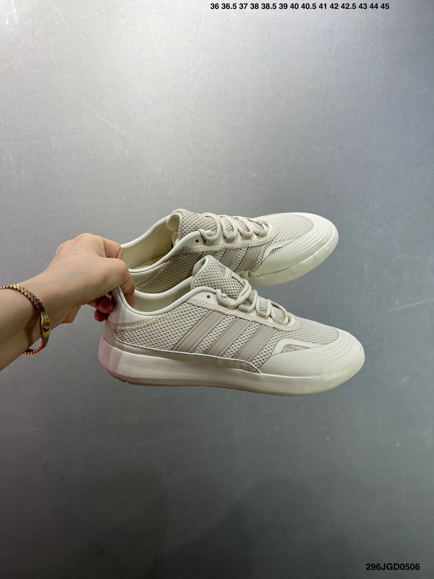 Adidas Roamboat Low-Top Running Shoes - Comfortable, Durable, and Versatile 9 i1746464156523 7194 0 8