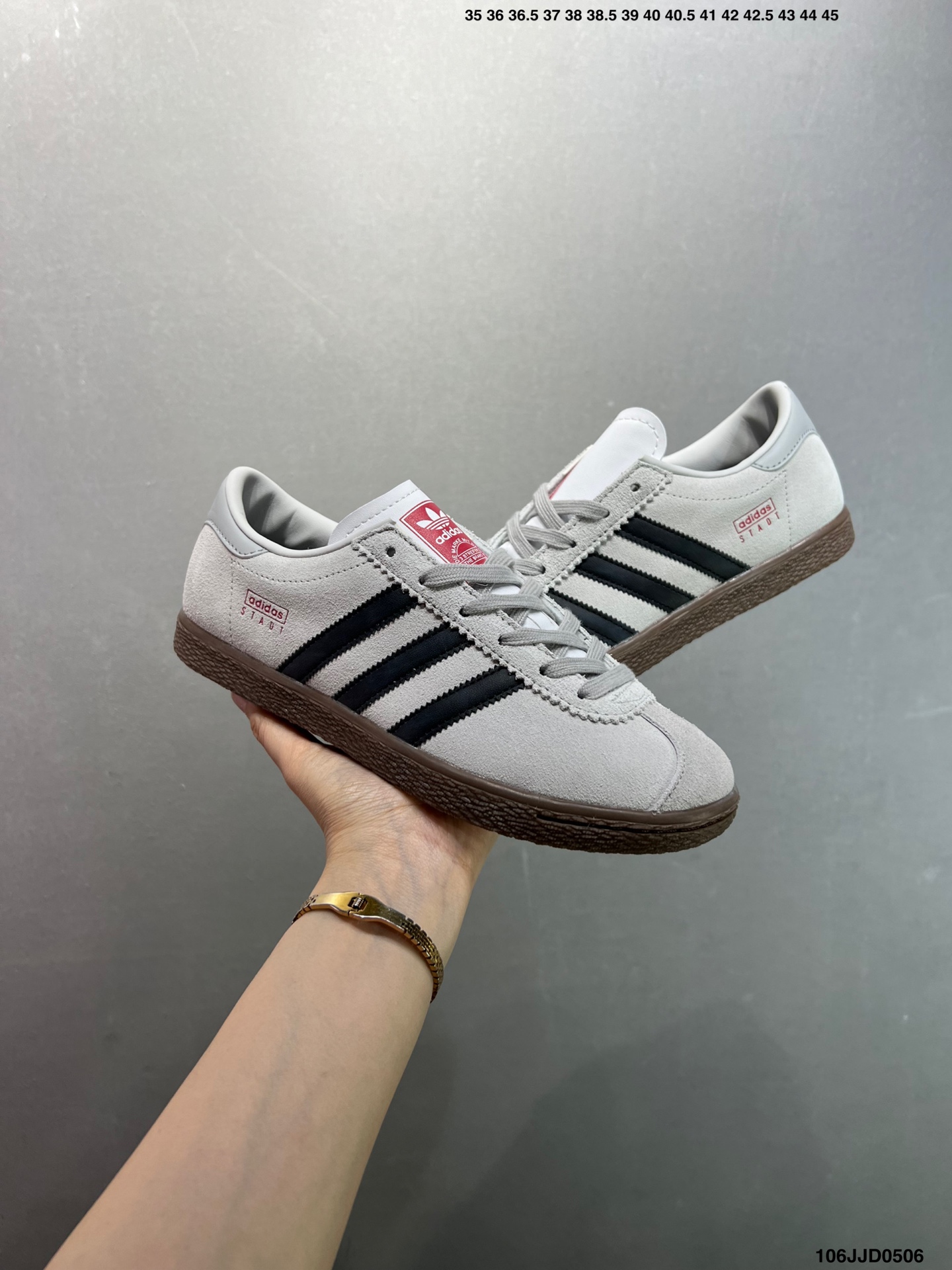 Adidas Stadt Men's Suede Low-Top Sneakers with Signature 3-Stripes Design 9 i1746466301638 3297 0 7