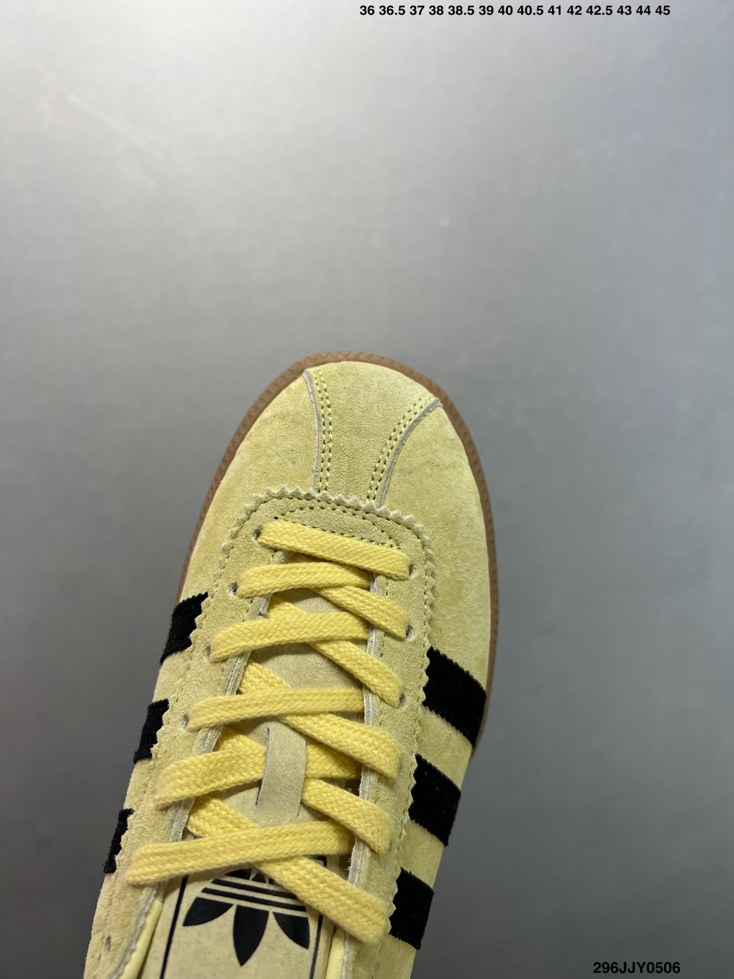 Adidas Originals Bermuda Retro Sneakers - Durable & Lightweight 6 i1746466358174 6097 0 4