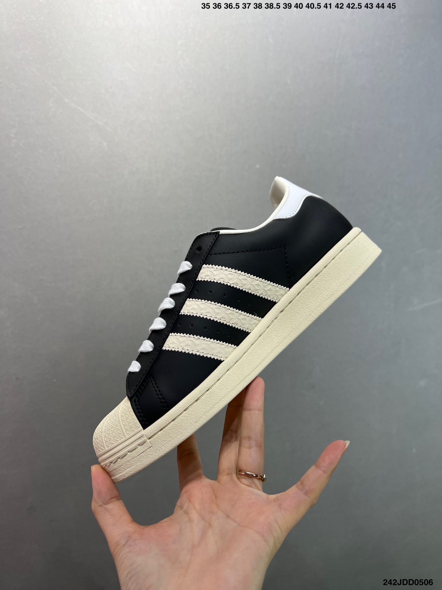 Adidas Originals Superstar: Retro-Cool, Low-Top Sneakers in Black and White 4 i1746466416066 3042 0 2