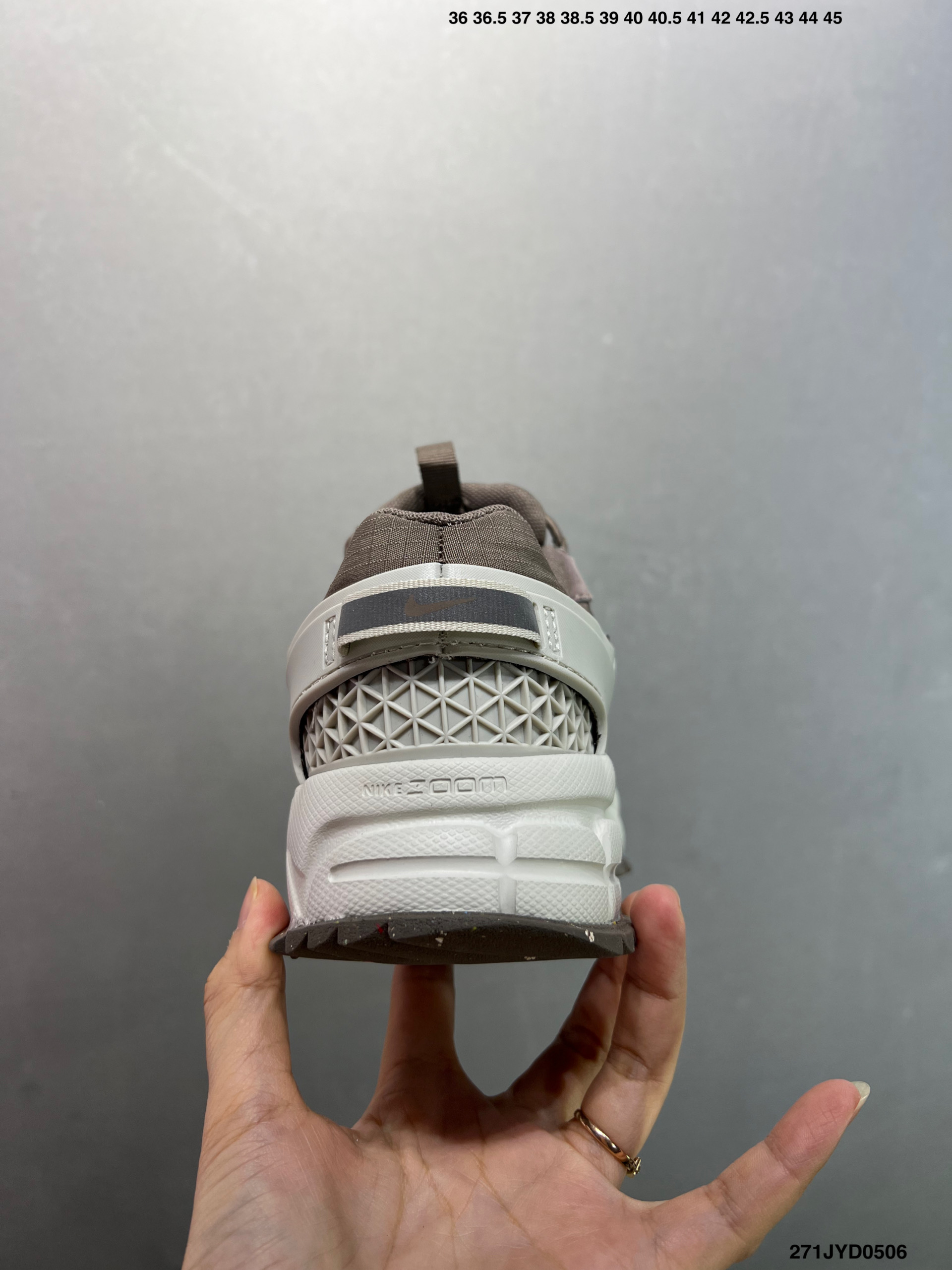 Nike Zoom Vomero 5 Roam Marathon Retro Running Shoes - Casual Sneakers 5 i1746466598780 3385 0 3
