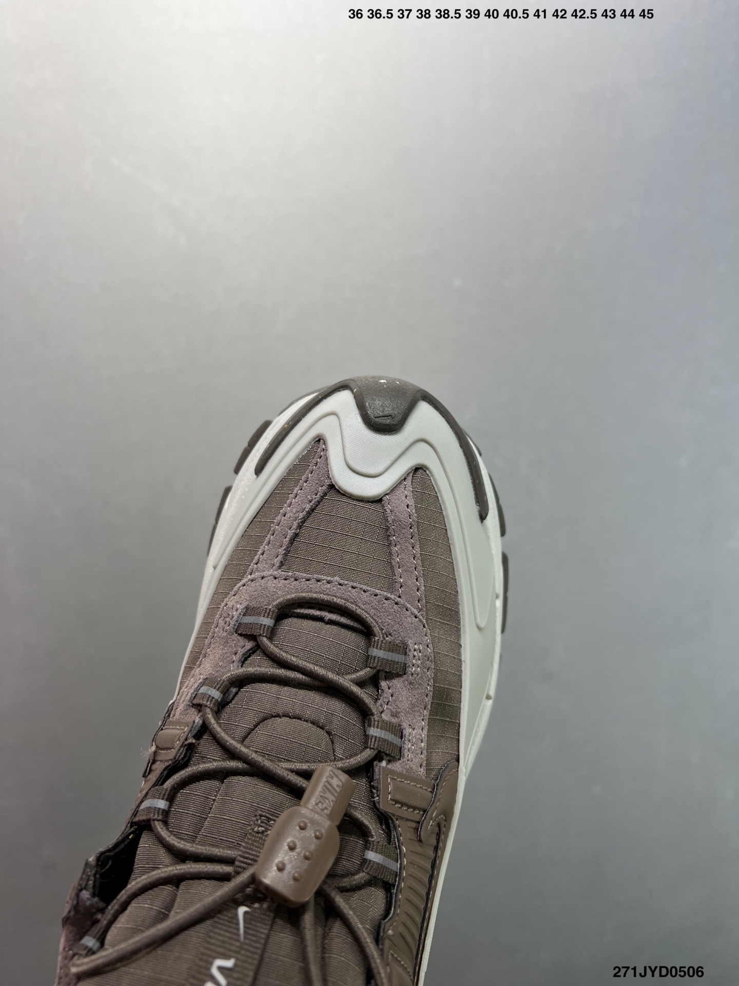 Nike Zoom Vomero 5 Roam Marathon Retro Running Shoes - Casual Sneakers 6 i1746466599172 7968 0 4