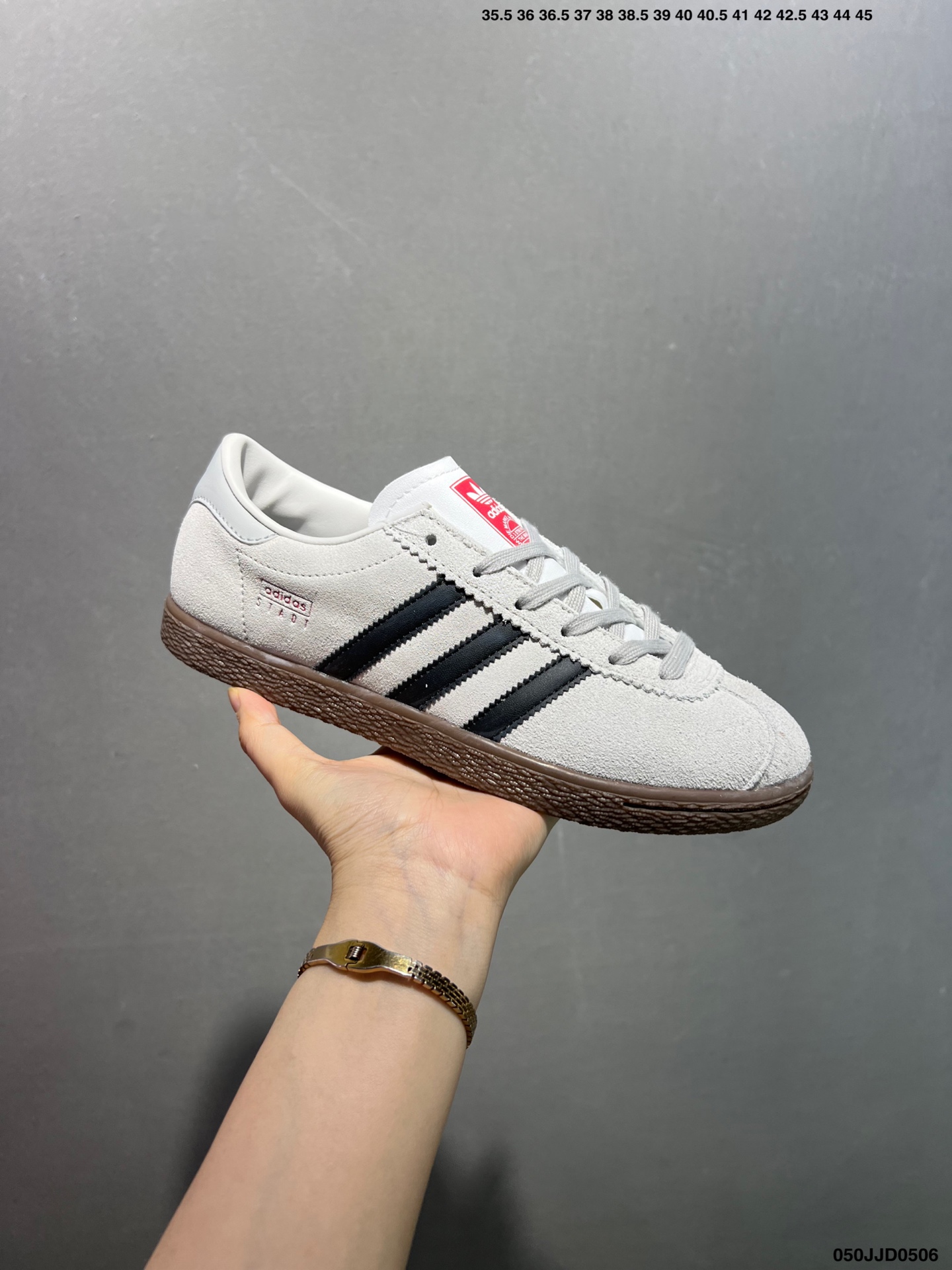 Adidas Originals Stadt Low-Top Sneakers: Comfortable, Versatile, and Durable 3 i1746467001044 3356 0 1