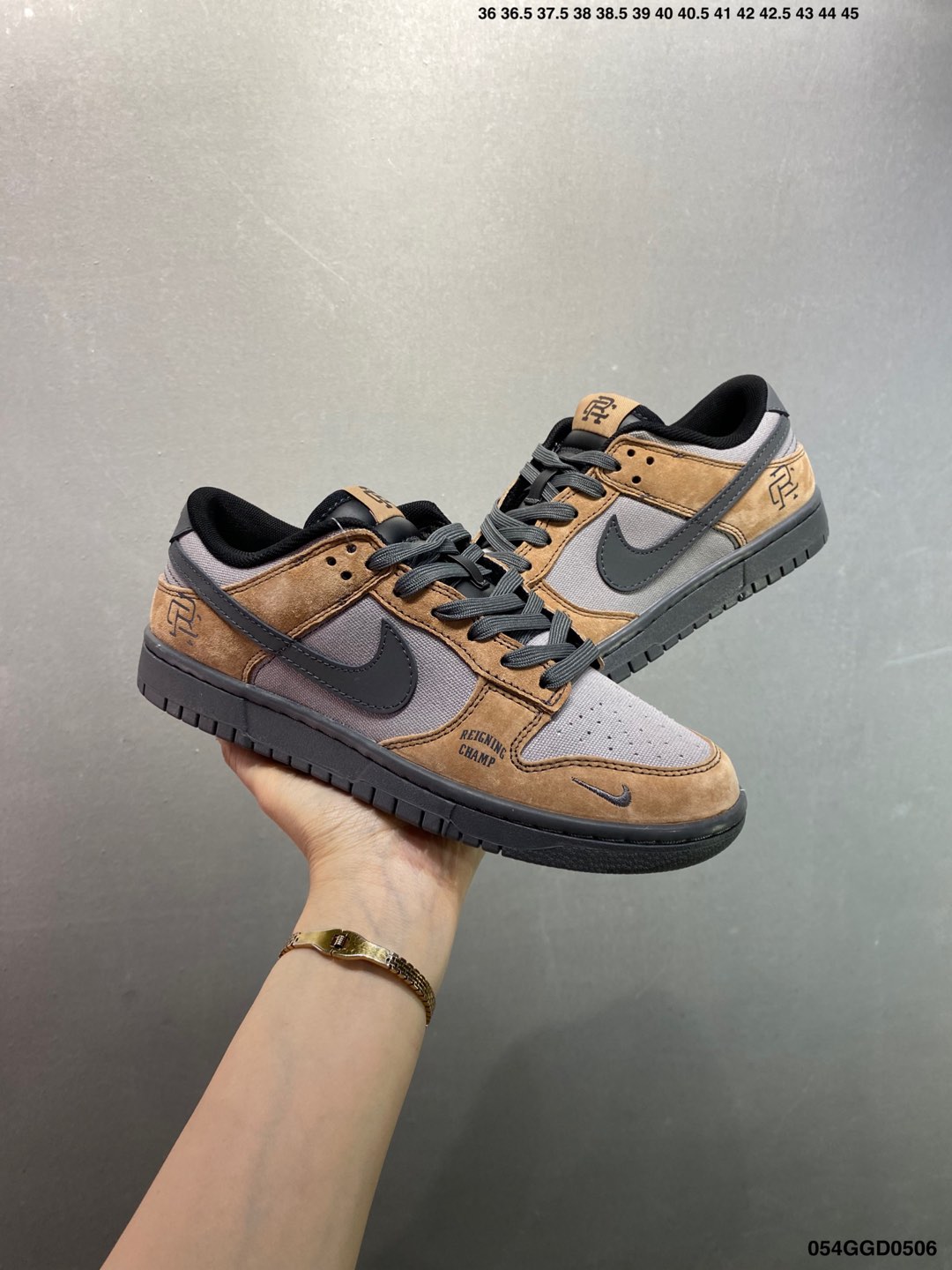Nike Dunk SB Low Reigning Champ Sneakers XY2026 Skateboarding Shoes 9 i1746468227935 5225 0 7