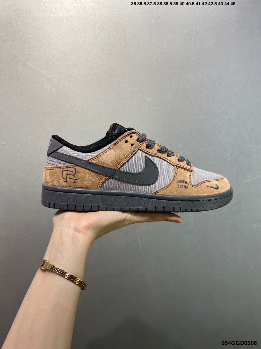 Nike Dunk SB Low Reigning Champ Sneakers XY2026 Skateboarding Shoes 2 i1746468228319 1614 0 0