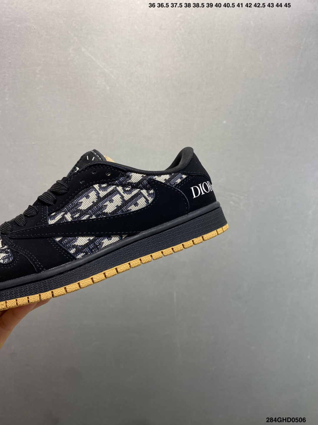 Nike x Dior Air Jordan 1 Low Custom Sneakers - Limited Edition Design 7 i1746468311242 9034 0 5
