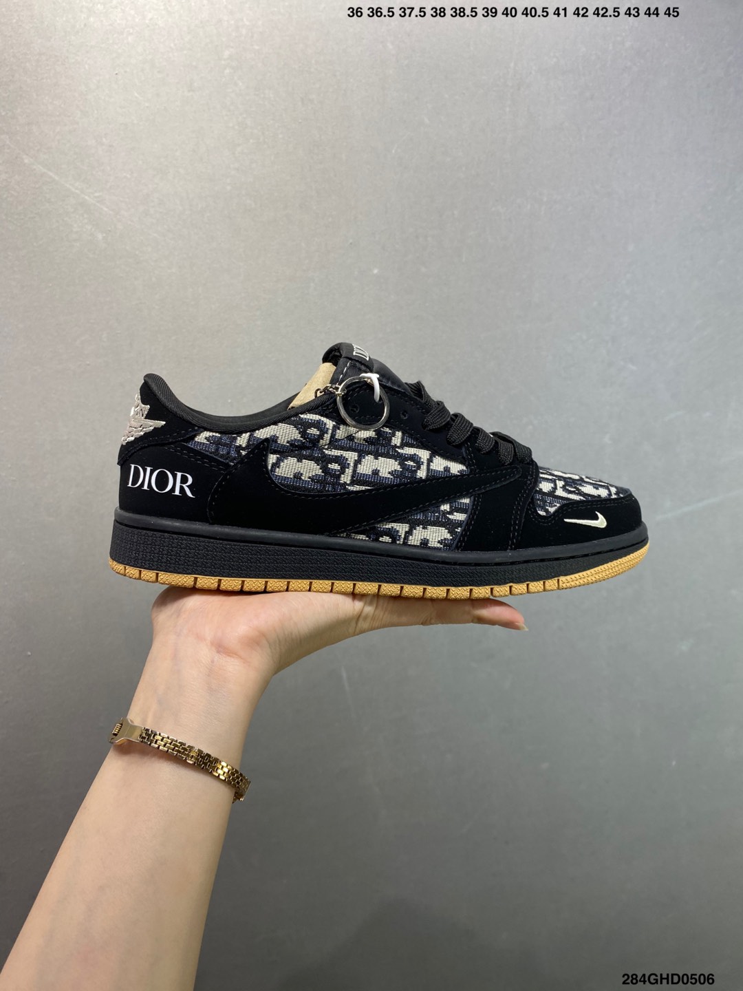 Nike x Dior Air Jordan 1 Low Custom Sneakers - Limited Edition Design 2 i1746468311306 8116 0 0