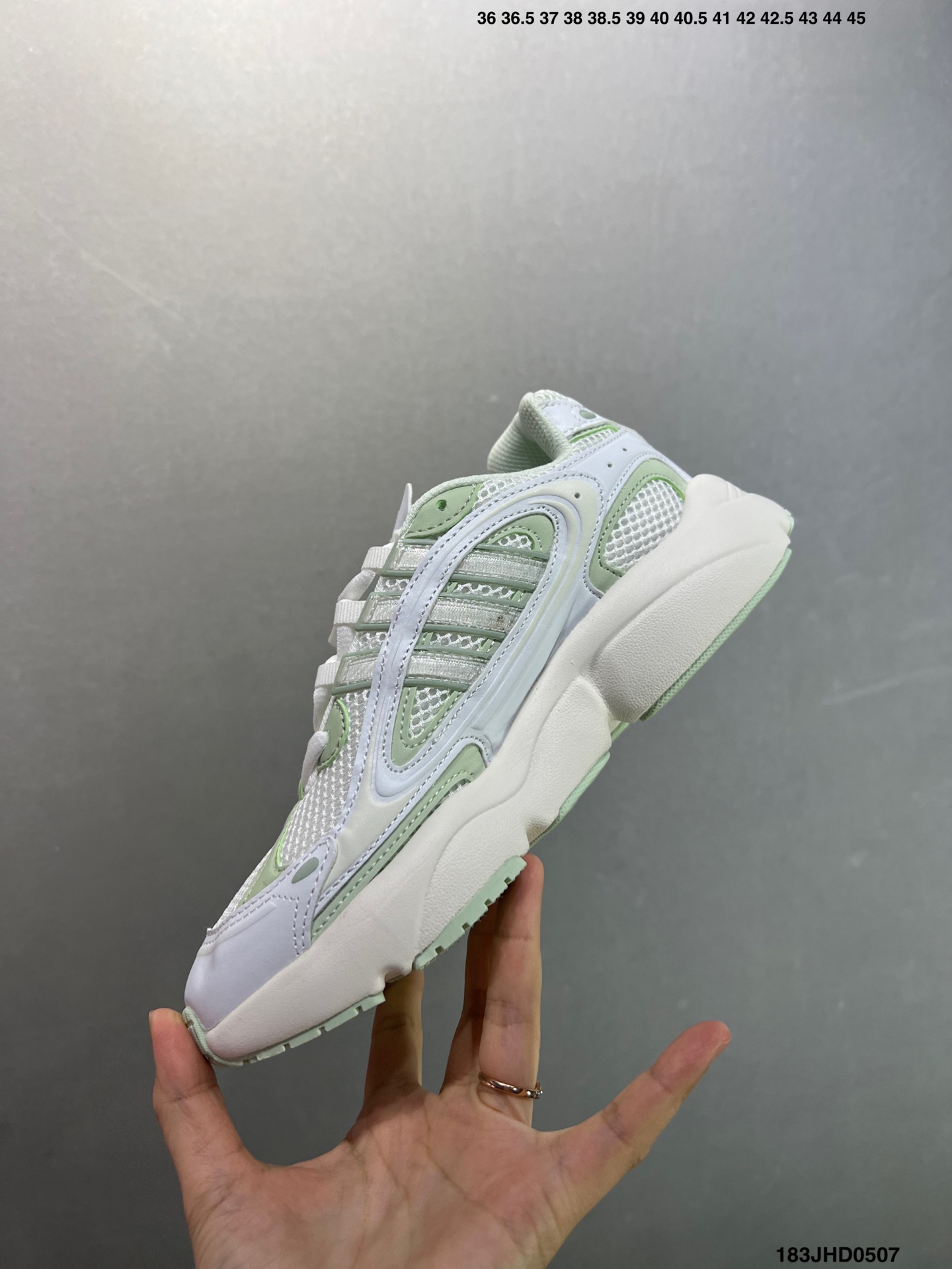 Adidas Originals Ozmillen Low-Top Retro Breathable Cushioning Sneakers 4 i1746548124634 3466 0 2