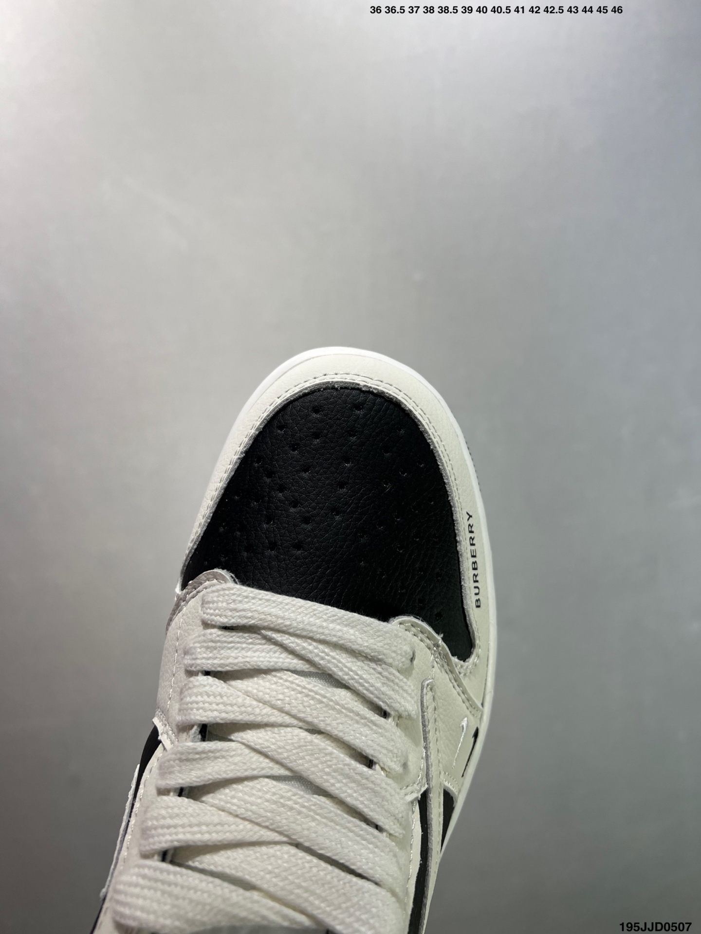 Burberry x Air Jordan 1 Low Black/White Leather Sneakers for Men and Women 6 i1746548619365 6130 0 4