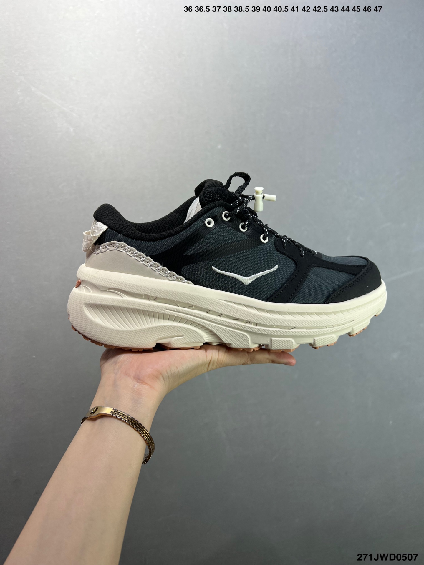 Hoka One One Bondi L Suede Running Shoes - Lightweight & Comfortable 2 i1746548812334 8883 0 0