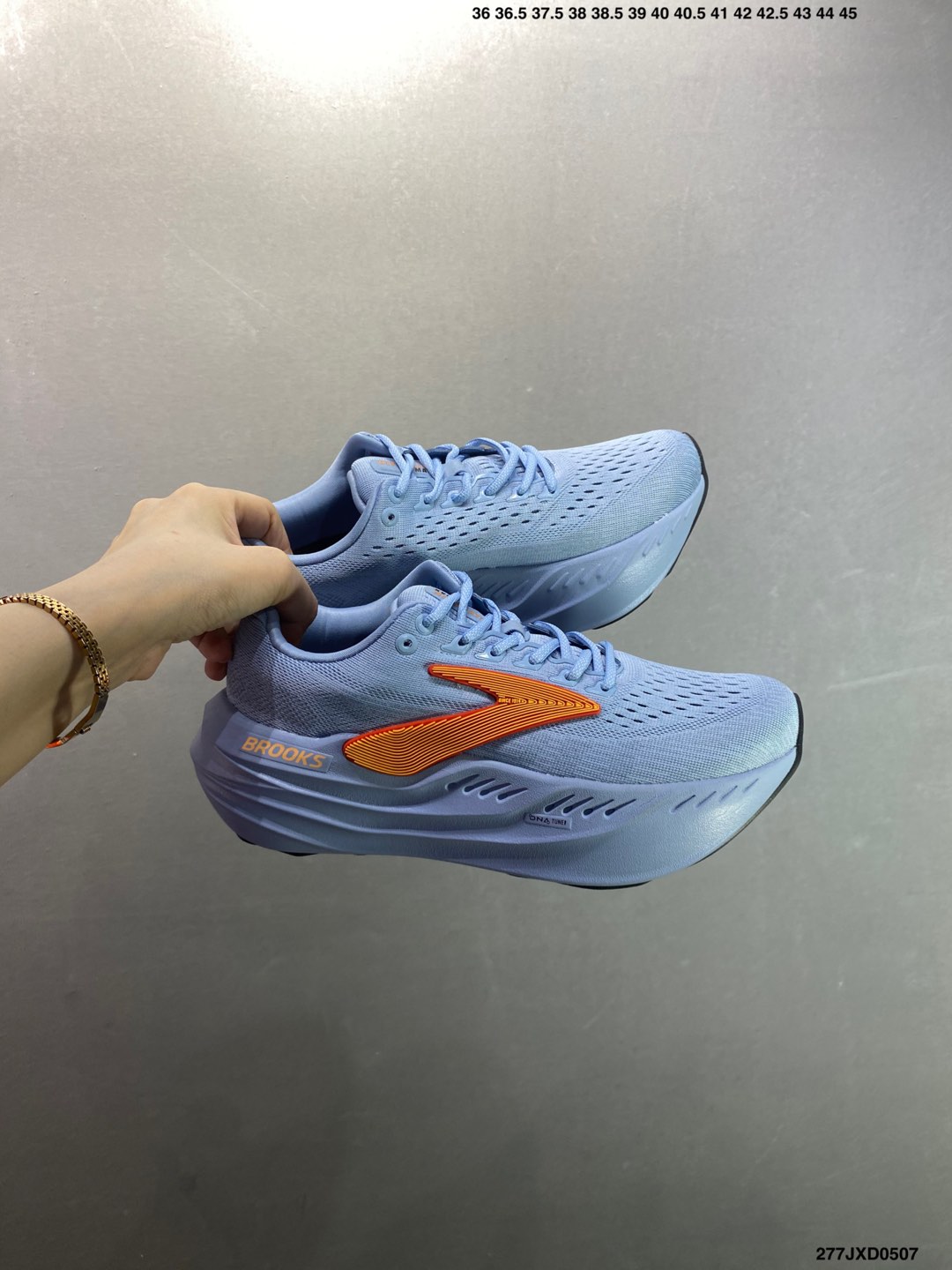 Brooks Hyperion Max Running Shoes - Lightweight, Breathable, and Cushioned 9 i1746550483309 79 0 8