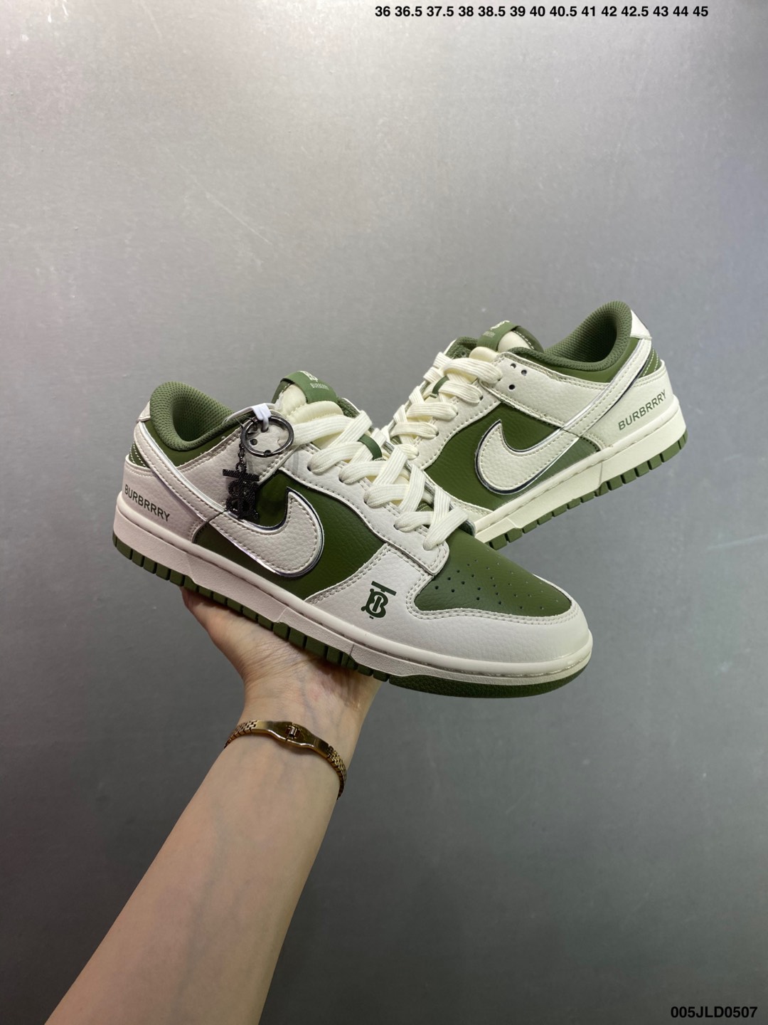 Burberry x Nike Dunk Low Sneakers - Olive Green and Beige - Limited Edition 9 i1746550739703 3647 0 7