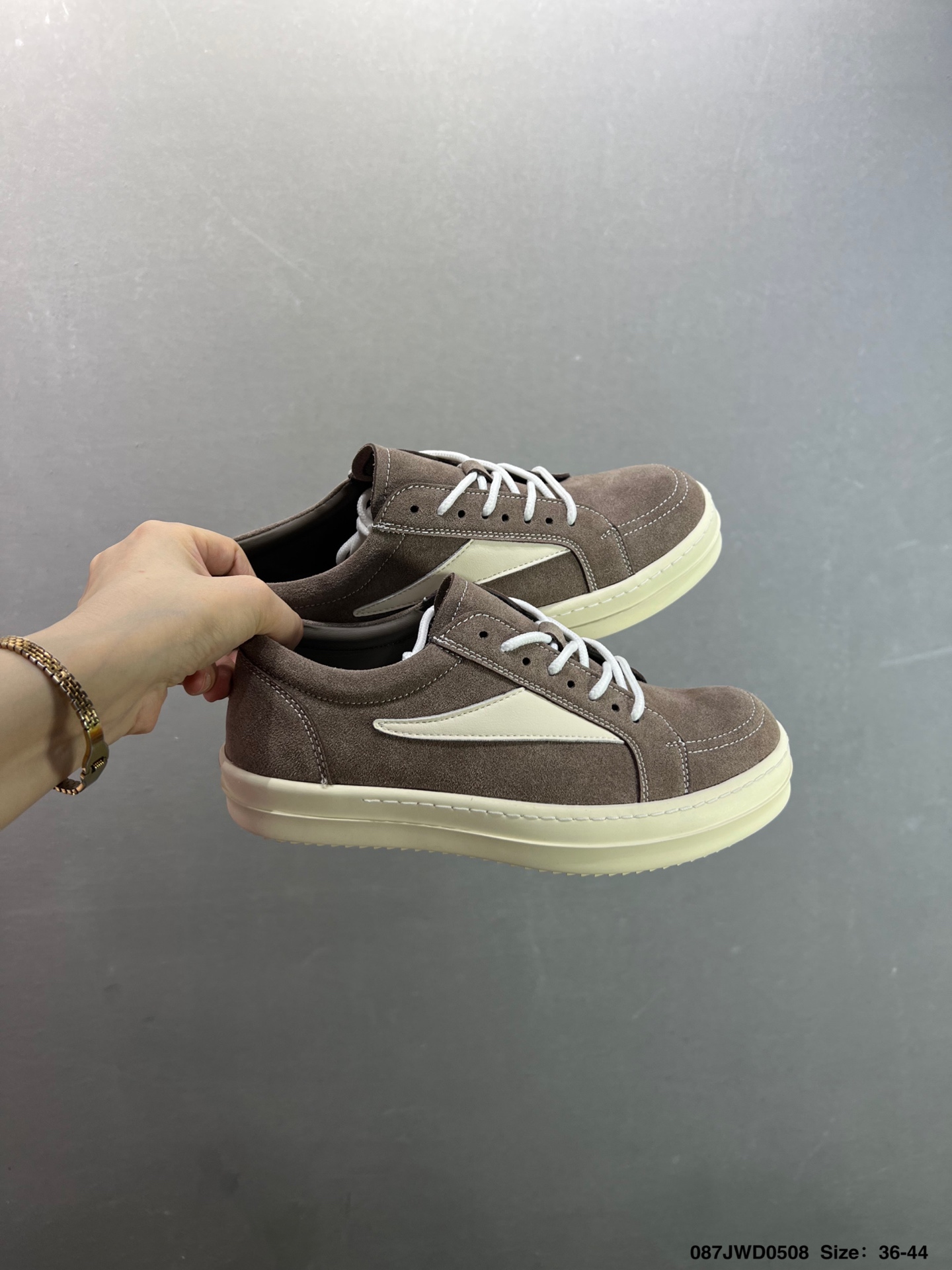 Rick Owens DRKSHDW Black Low-Top Sneakers - Stylish & Comfortable Shoes 9 i1746637415187 5804 0 8