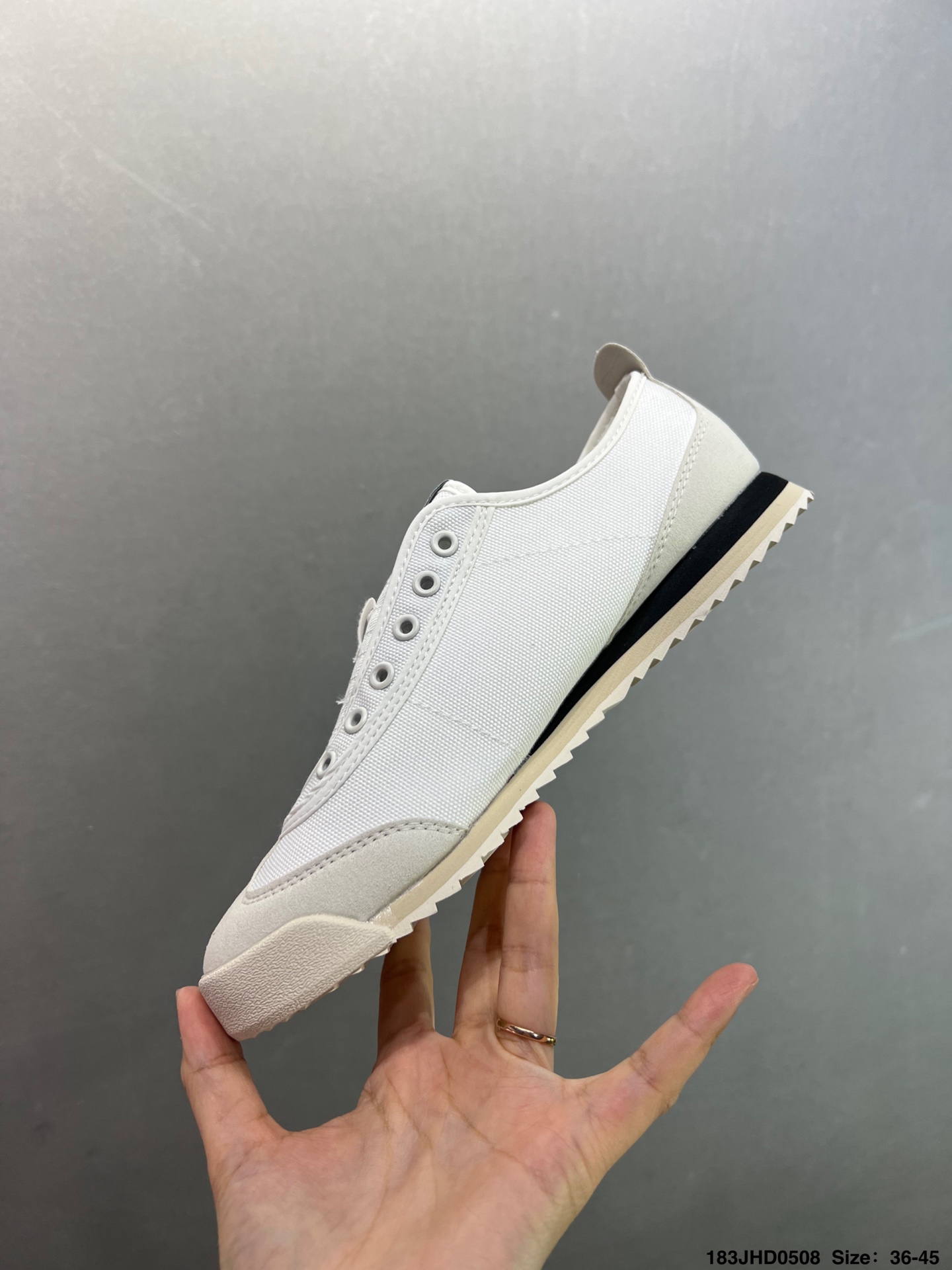 Descente Running BOA Low-Top Sneakers - Comfortable, Breathable, and Durable 4 i1746637988959 4698 0 2