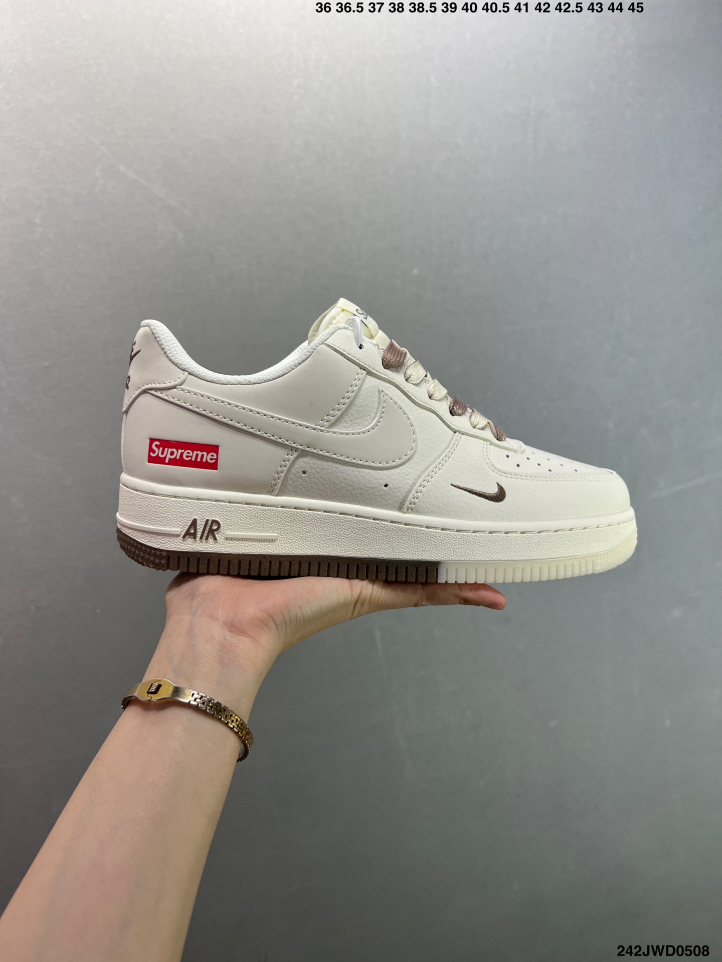 Nike Air Force 1 '07 Low Supreme Custom Sneakers - Premium Comfort 2 i1746638249015 1241 0 0