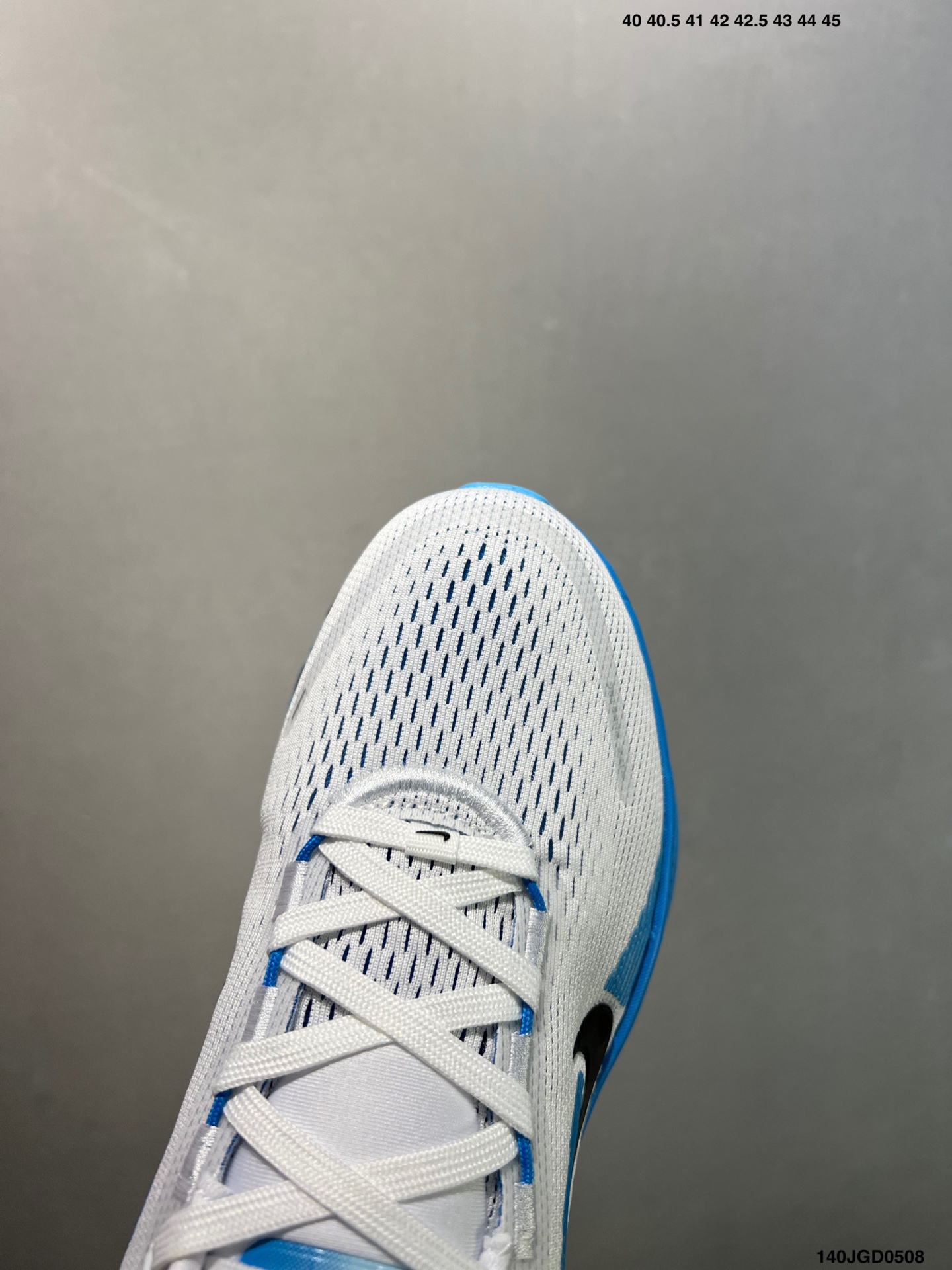 Nike Air Zoom Vomero 18: Lightweight, Comfortable Road Running Shoes 6 i1746639367861 8546 0 4