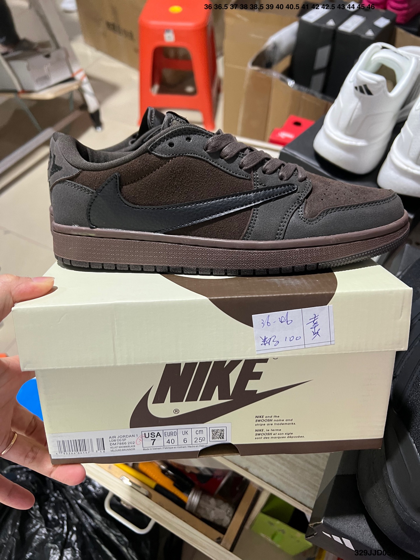 Nike Air Zoom Vomero 18: Lightweight, Comfortable Road Running Shoes 11 i1746639367891 8405 0 9
