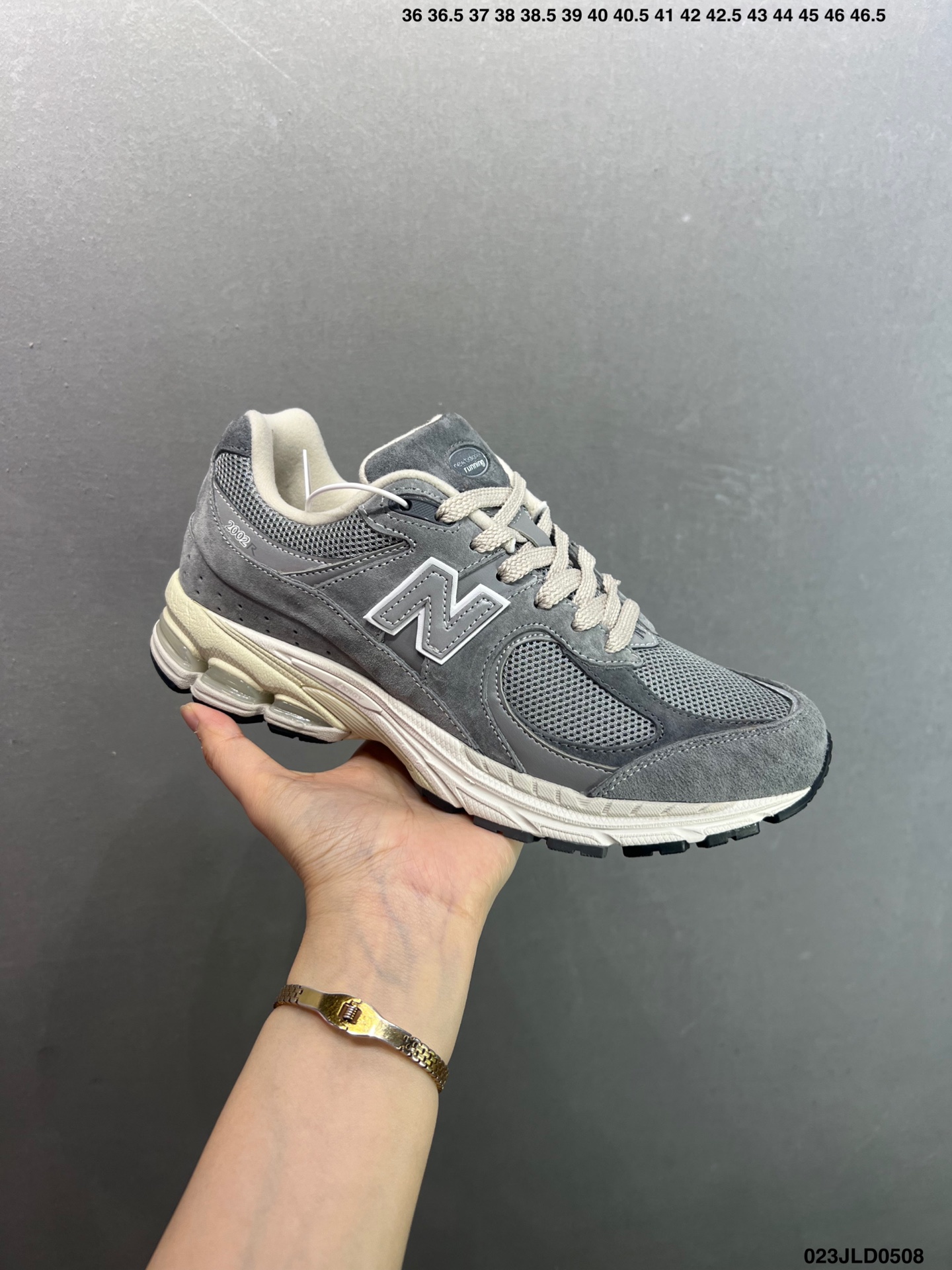 New Balance 2002R Classic Gray Suede Running Shoes - M2002RDP 3 i1746640222129 3028 0 1