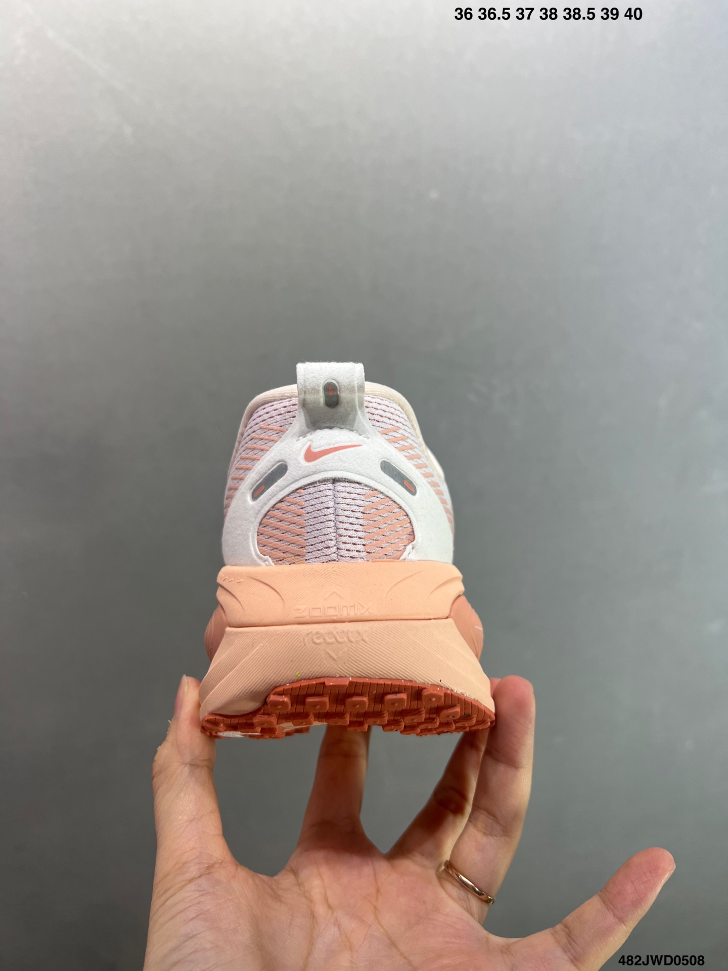 Nike Air Zoom Vomero 18 Women's Running Shoes - Lightweight & Comfortable 5 i1746640322843 584 0 3