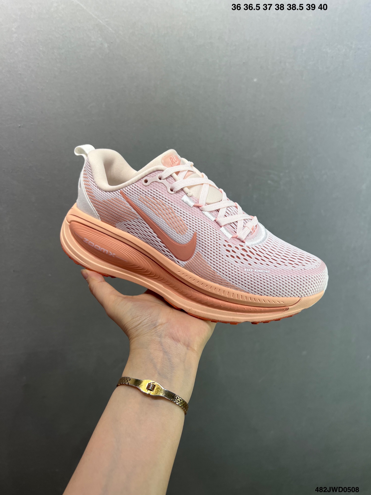 Nike Air Zoom Vomero 18 Women's Running Shoes - Lightweight & Comfortable 3 i1746640324862 1143 0 1