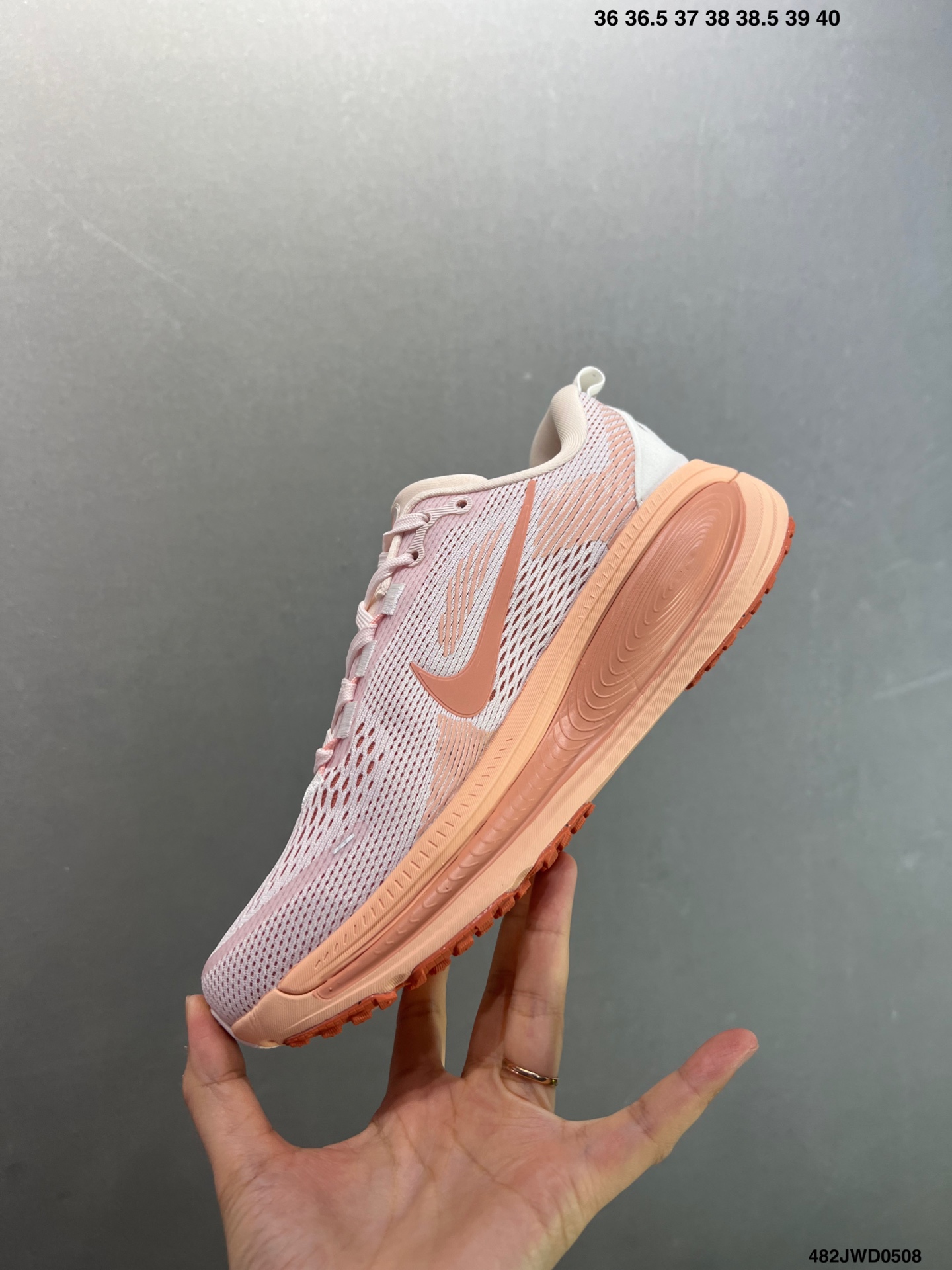 Nike Air Zoom Vomero 18 Women's Running Shoes - Lightweight & Comfortable 4 i1746640324879 8863 0 2