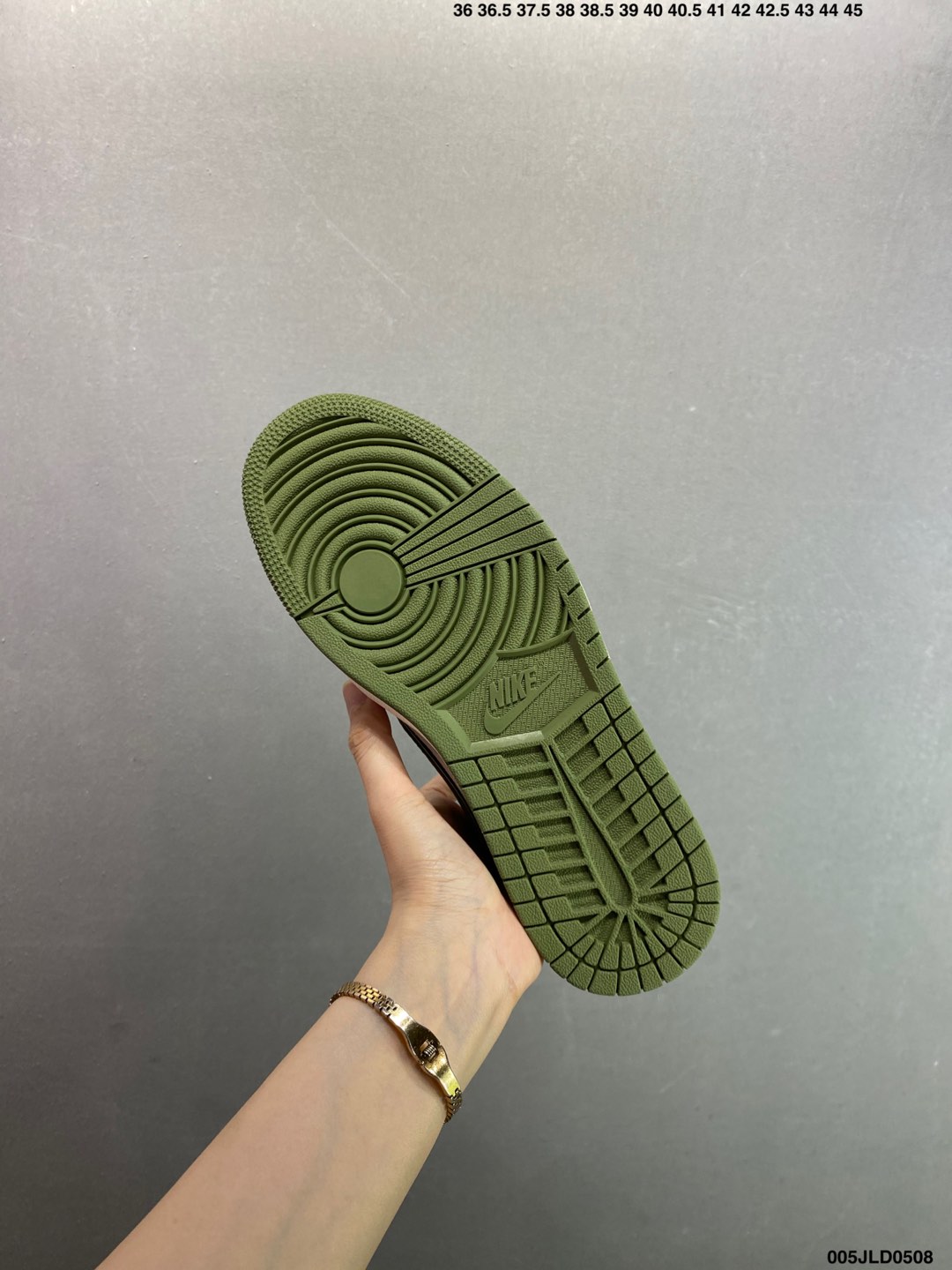 Nike Air Jordan 1 Low Custom Olive Green Sneakers - Retro Style, Supreme Detail 8 i1746641802398 1180 0 6