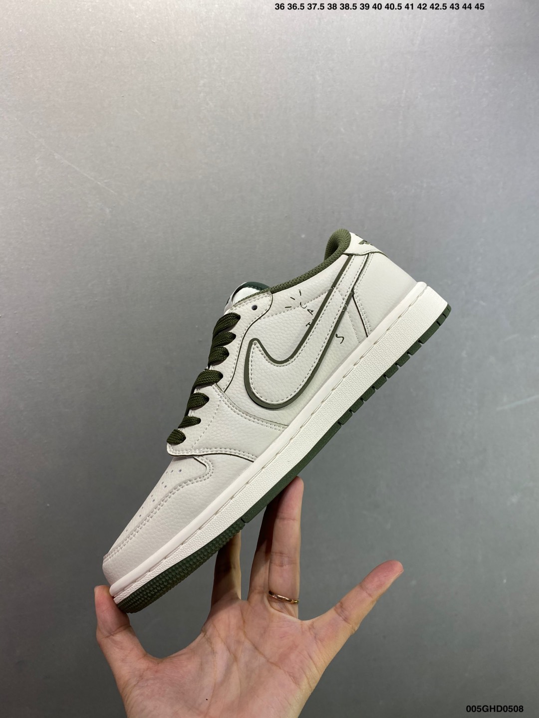 Undefeated x Air Jordan 1 Low Green Collaboration Sneakers 4 i1746641893380 5509 0 2