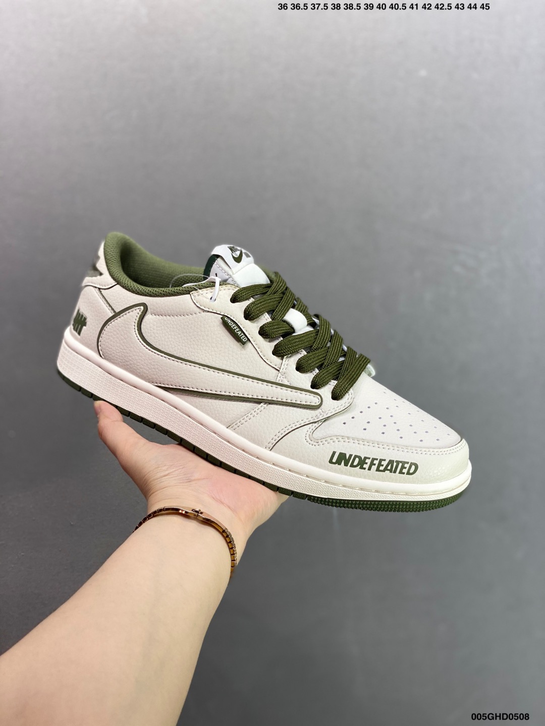 Undefeated x Air Jordan 1 Low Green Collaboration Sneakers 3 i1746641893504 5070 0 1
