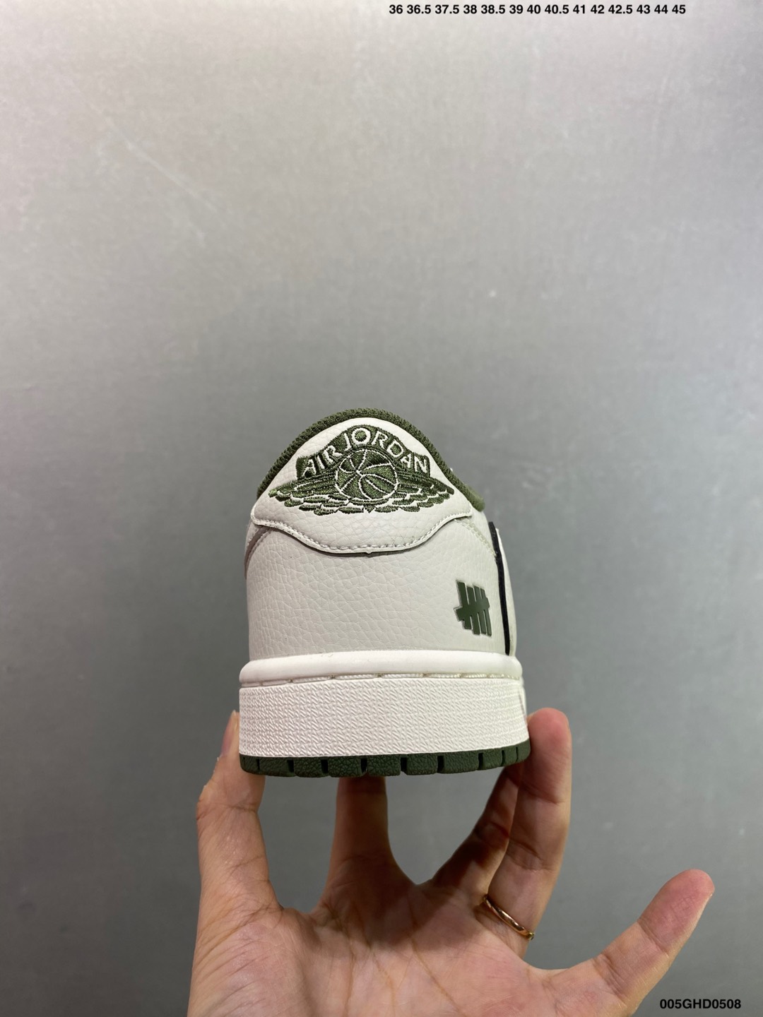 Undefeated x Air Jordan 1 Low Green Collaboration Sneakers 5 i1746641893639 5779 0 3